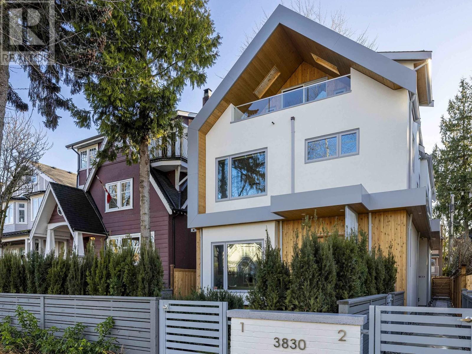 Listing Picture 3 of 39 : 1 3830 W 23RD AVENUE, Vancouver / 溫哥華 - 魯藝地產 Yvonne Lu Group - MLS Medallion Club Member