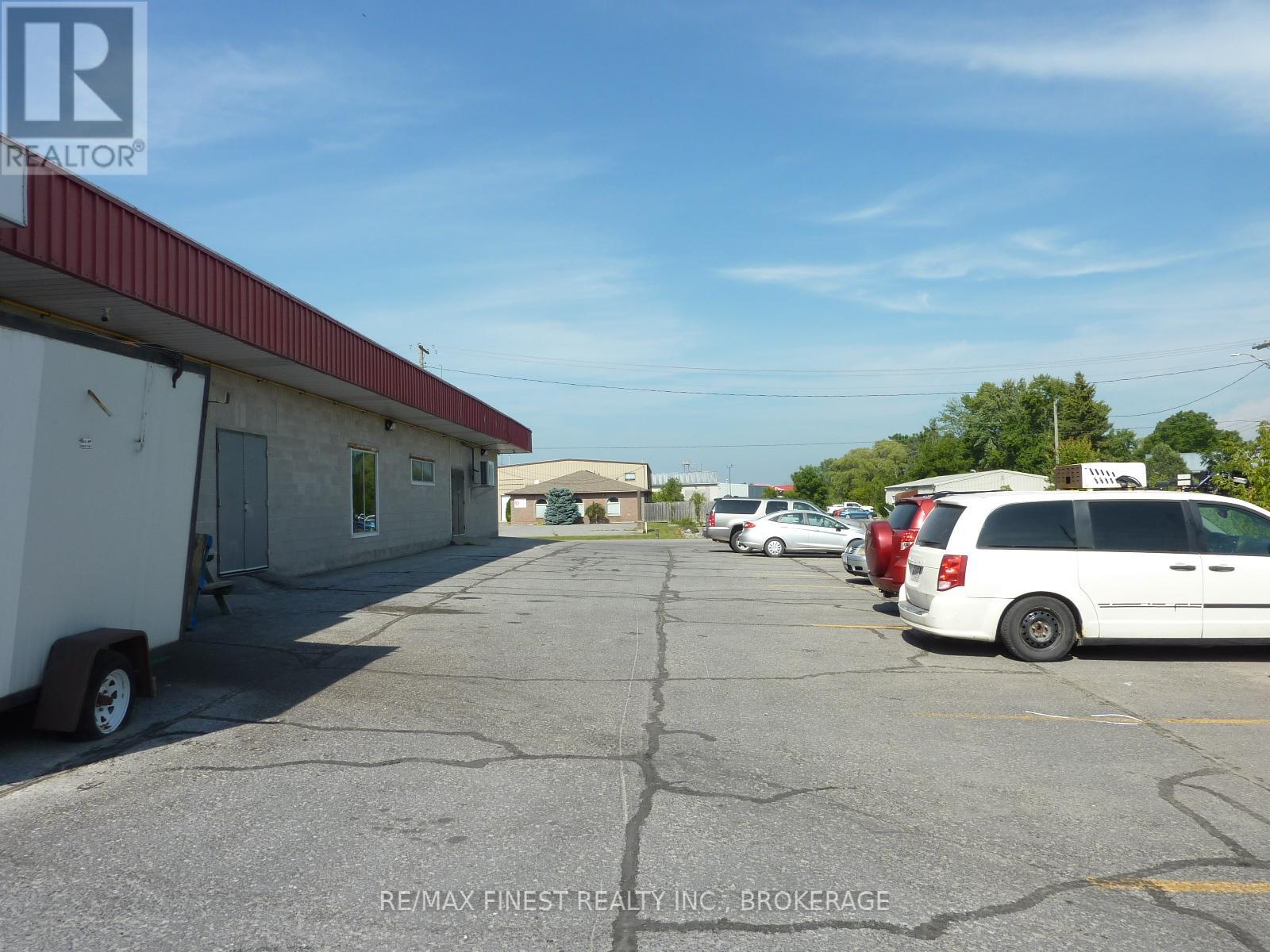 12 - 2 Dairy Avenue, Greater Napanee, Ontario  K7R 3T1 - Photo 8 - X11979020