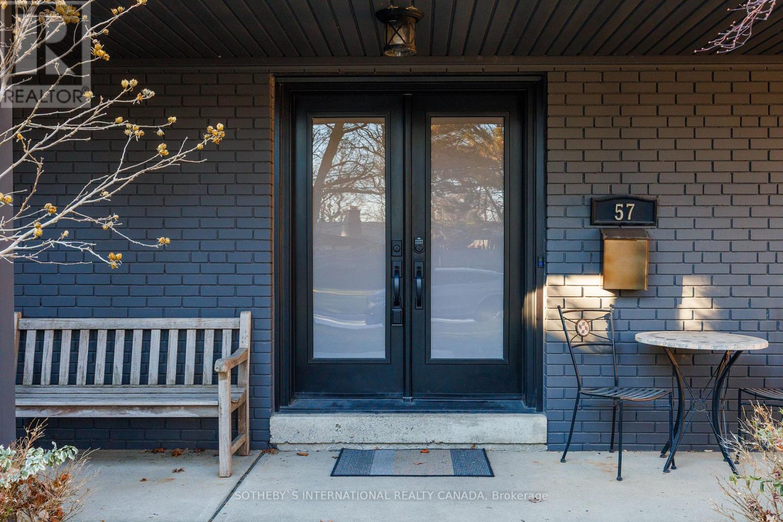 Property at 57 SANDRINGHAM DRIVE image 3