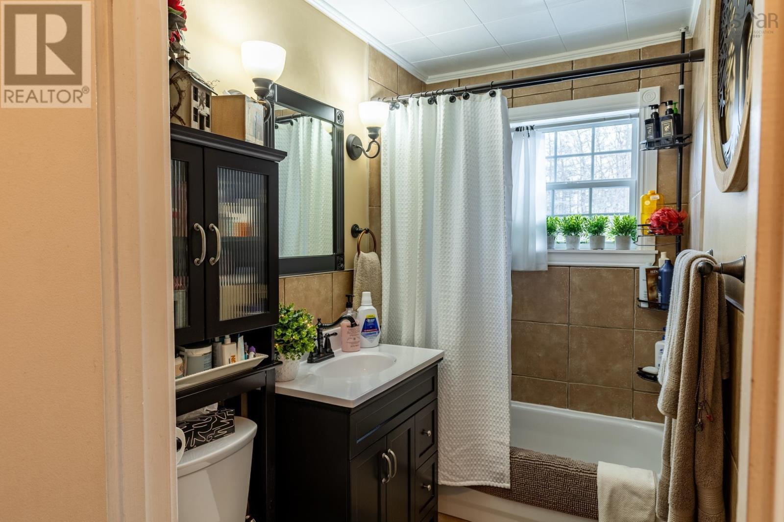 9139 3 Highway, Pleasant Lake, Nova Scotia  B5A 5J9 - Photo 10 - 202503204