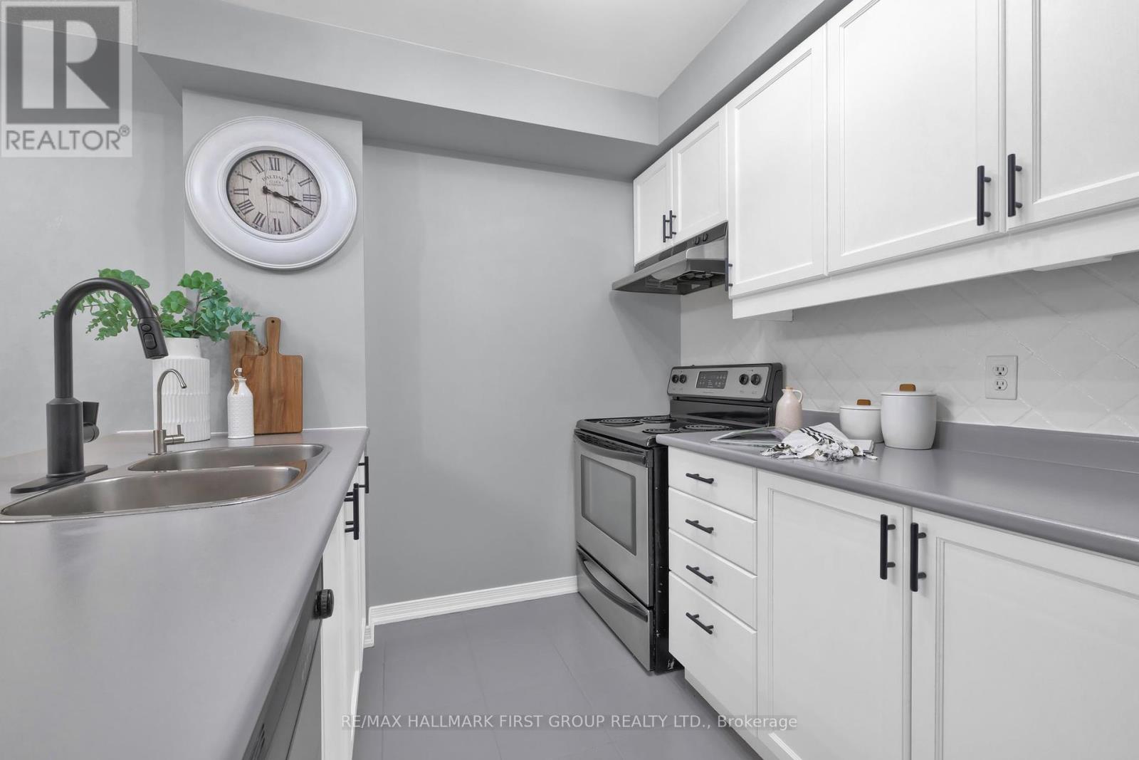 109 - 120 Aspen Springs Drive, Clarington, Ontario  L1C 0G7 - Photo 5 - E11979091