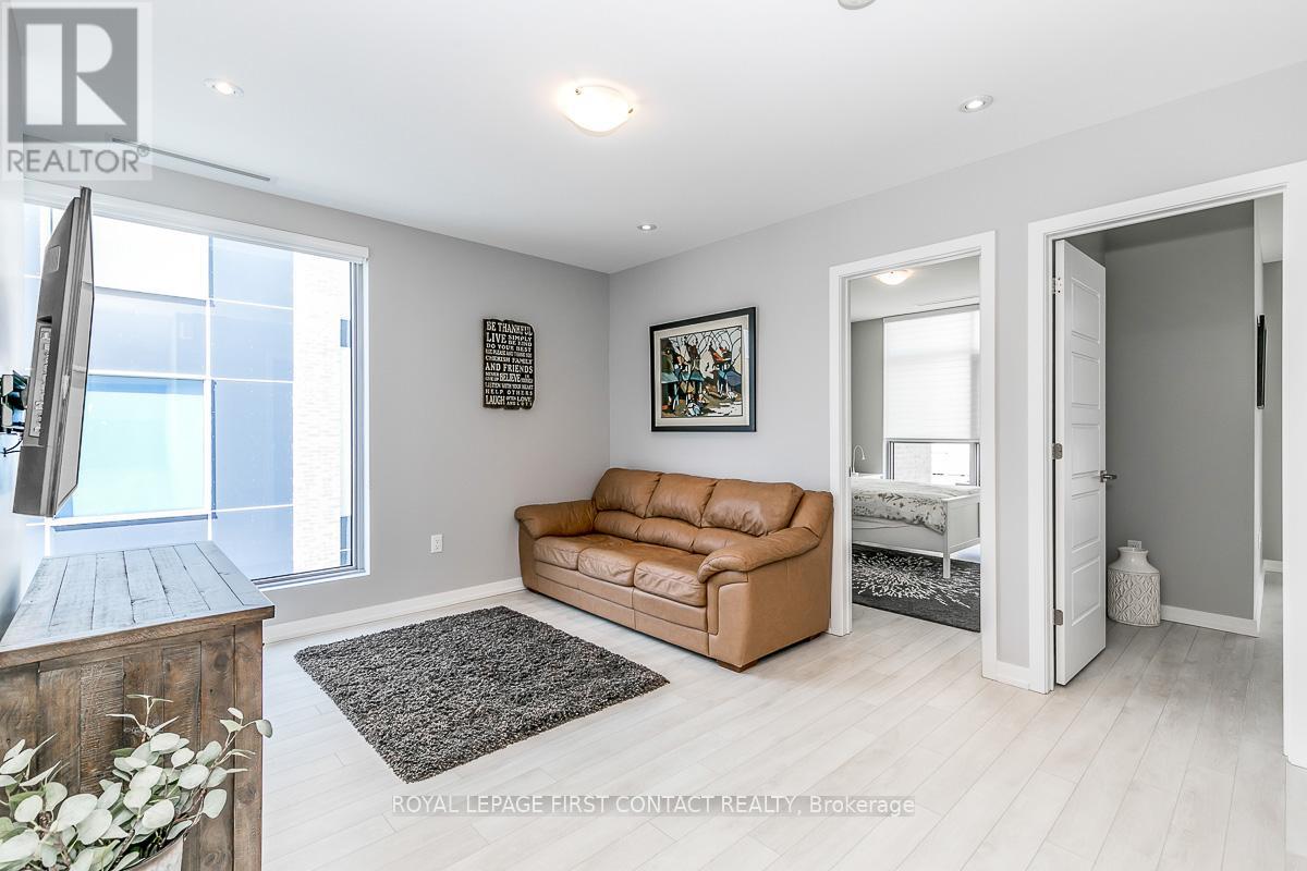 3645 Ferretti Court, Innisfil, Ontario  L9S 0N6 - Photo 12 - N11979079