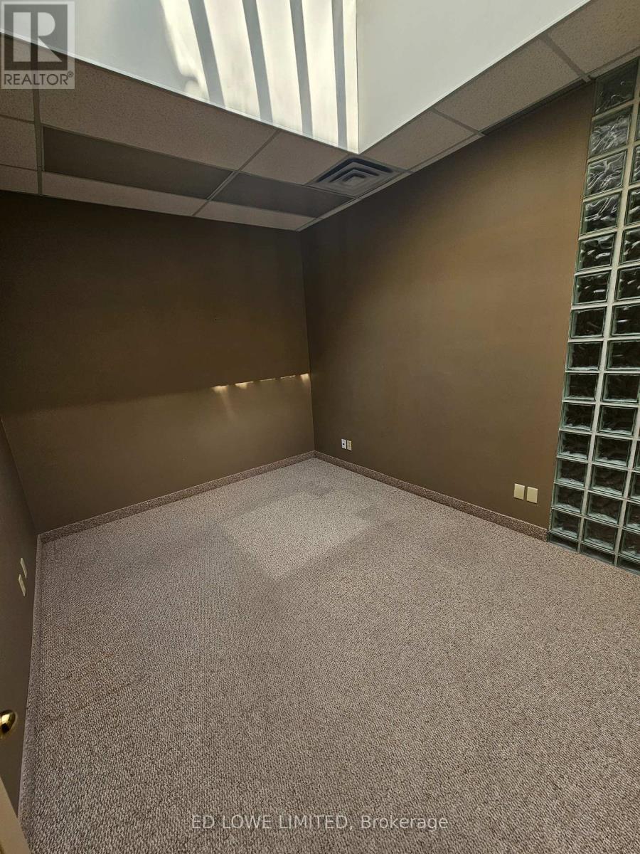 1406 - 64 Cedar Pointe Drive, Barrie (400 North), Ontario  L4N 5R7 - Photo 6 - S11939297