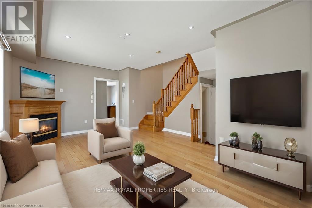Property at 7173 VILLAGE WALK image 4