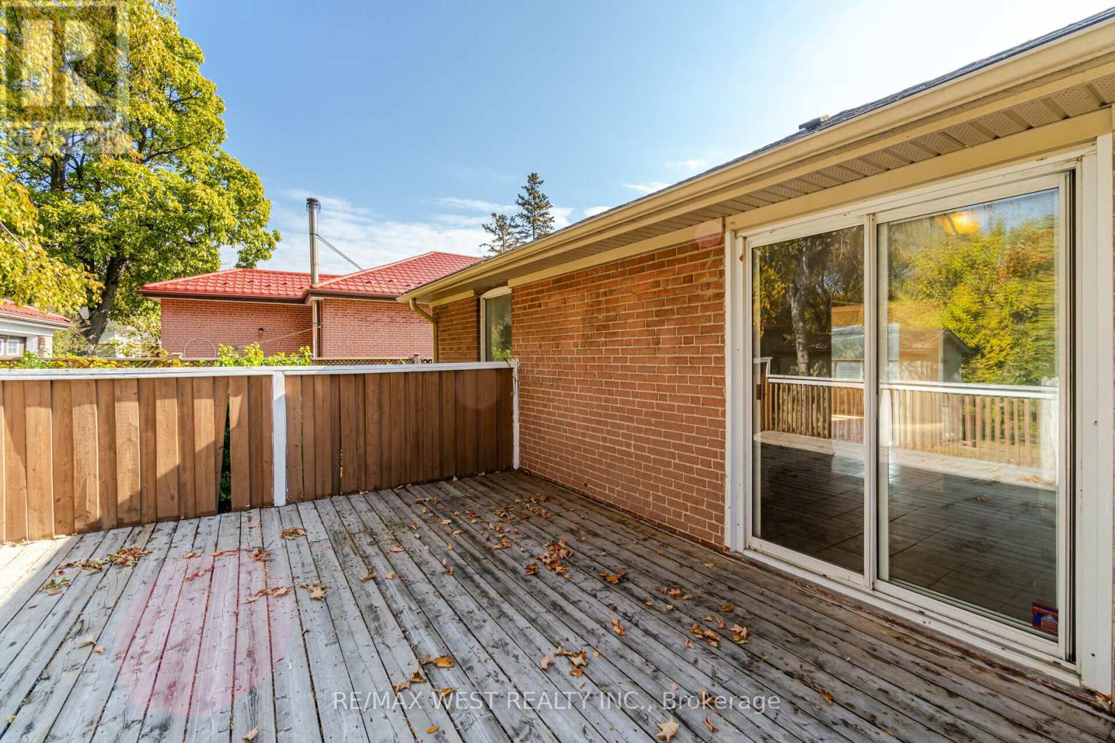 22 Loney Avenue, Toronto, Ontario  M3L 1E9 - Photo 3 - W11979088