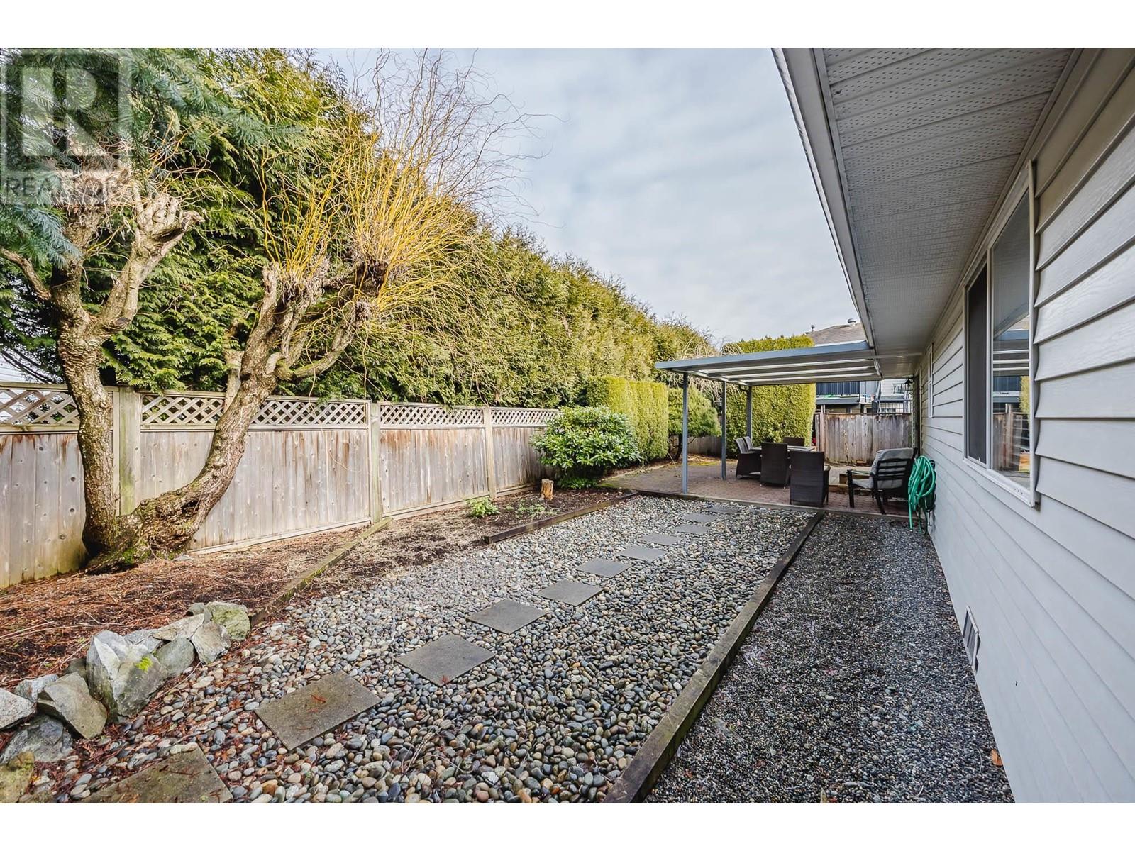 23215 122b Avenue, Maple Ridge, British Columbia  V2X 0R2 - Photo 39 - R2968398