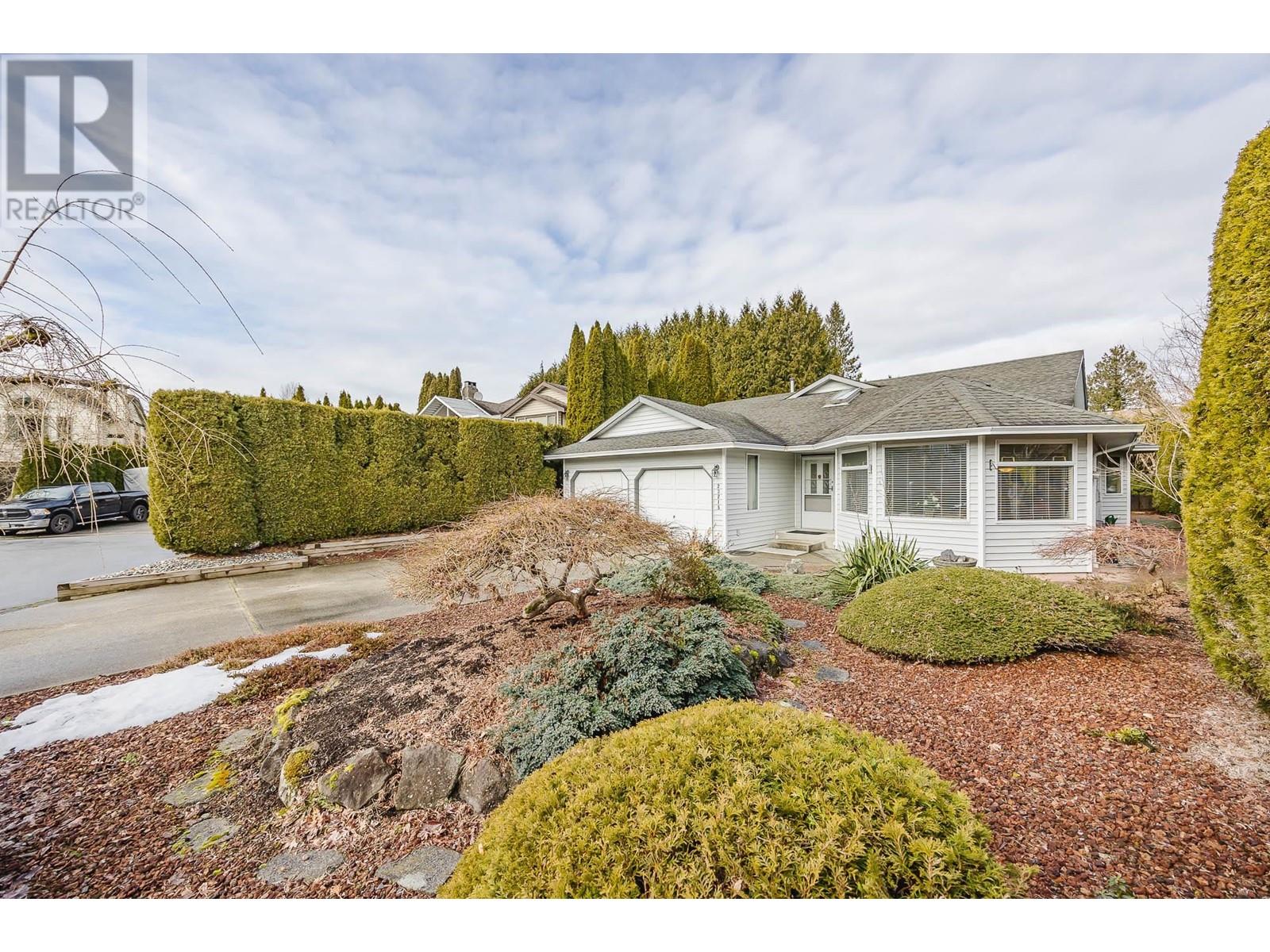 23215 122b Avenue, Maple Ridge, British Columbia  V2X 0R2 - Photo 3 - R2968398
