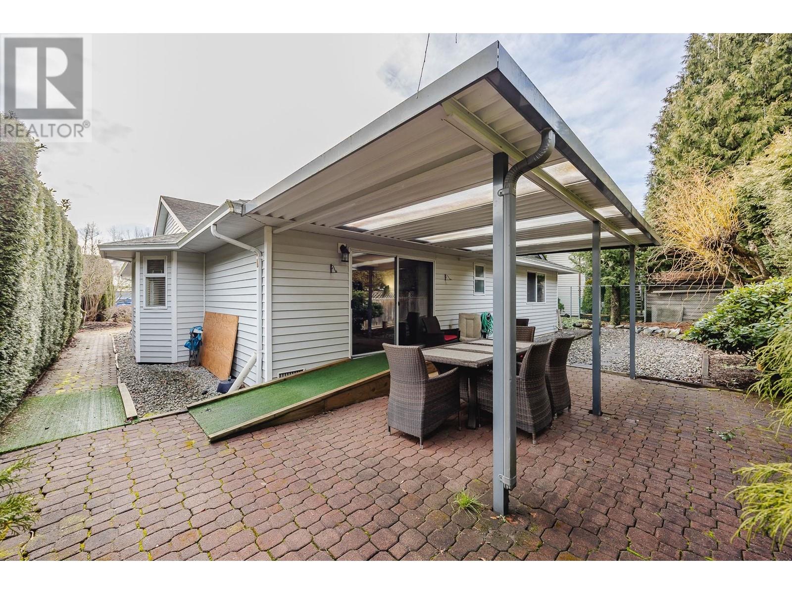 23215 122b Avenue, Maple Ridge, British Columbia  V2X 0R2 - Photo 34 - R2968398