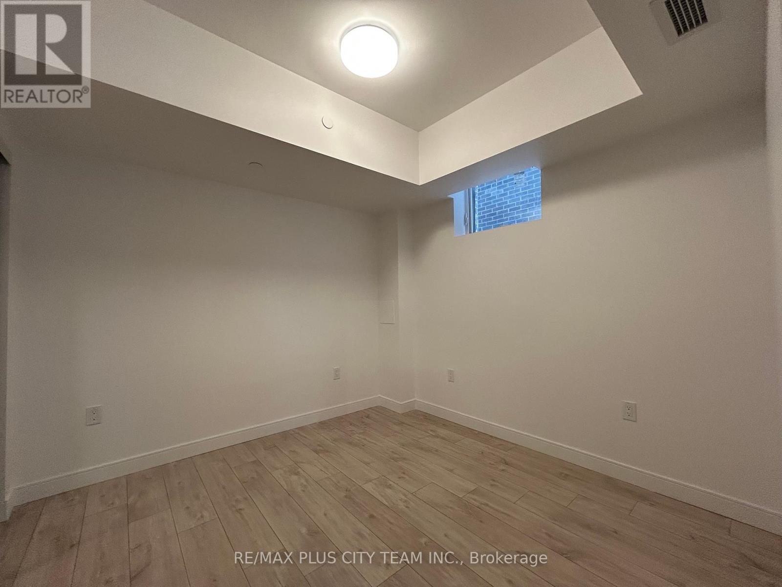 Block E Unit 6 - 170 Clonmore Drive, Toronto, Ontario  M1N 0B9 - Photo 11 - E11979120