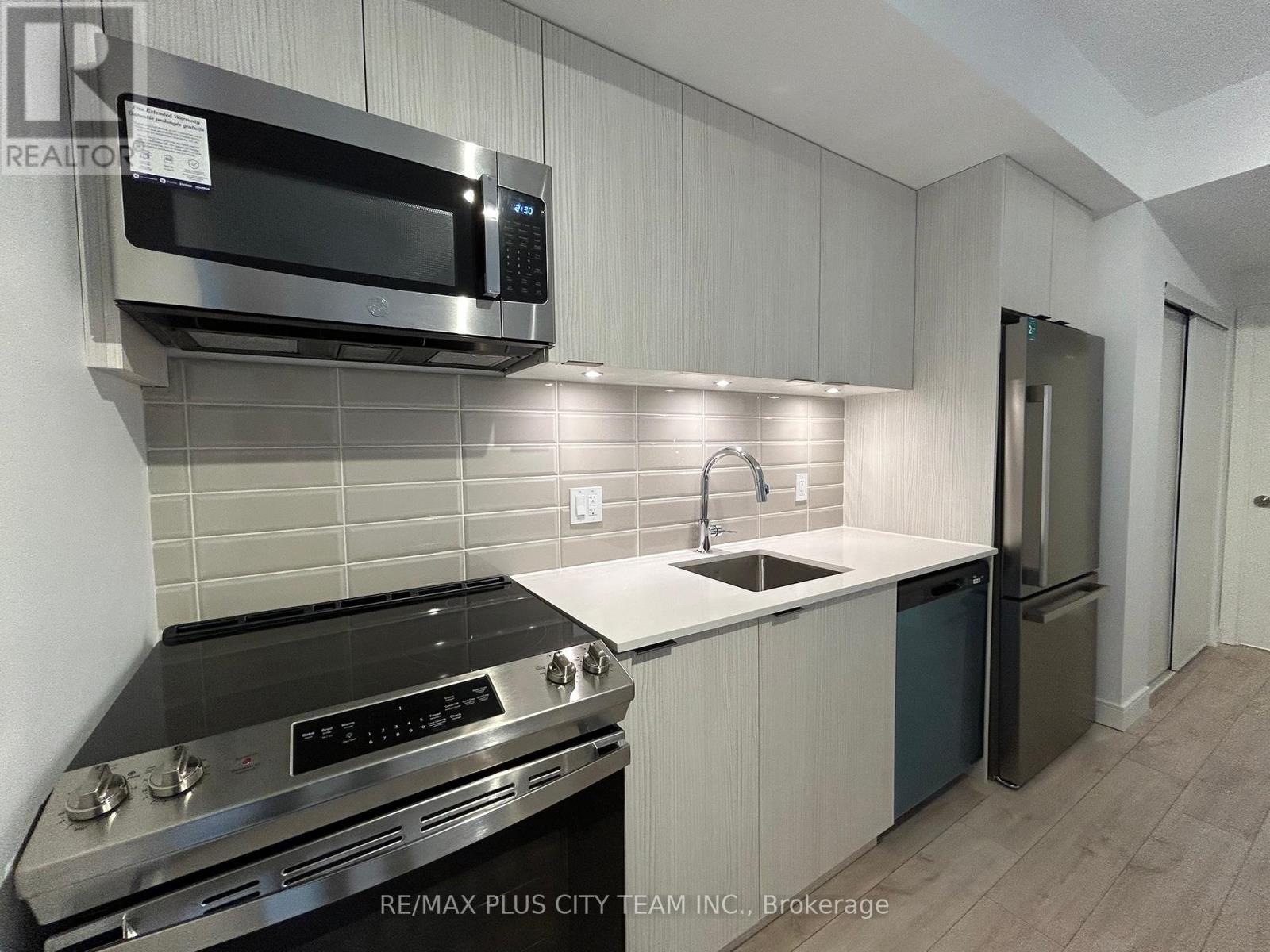 Block E Unit 6 - 170 Clonmore Drive, Toronto, Ontario  M1N 0B9 - Photo 4 - E11979120