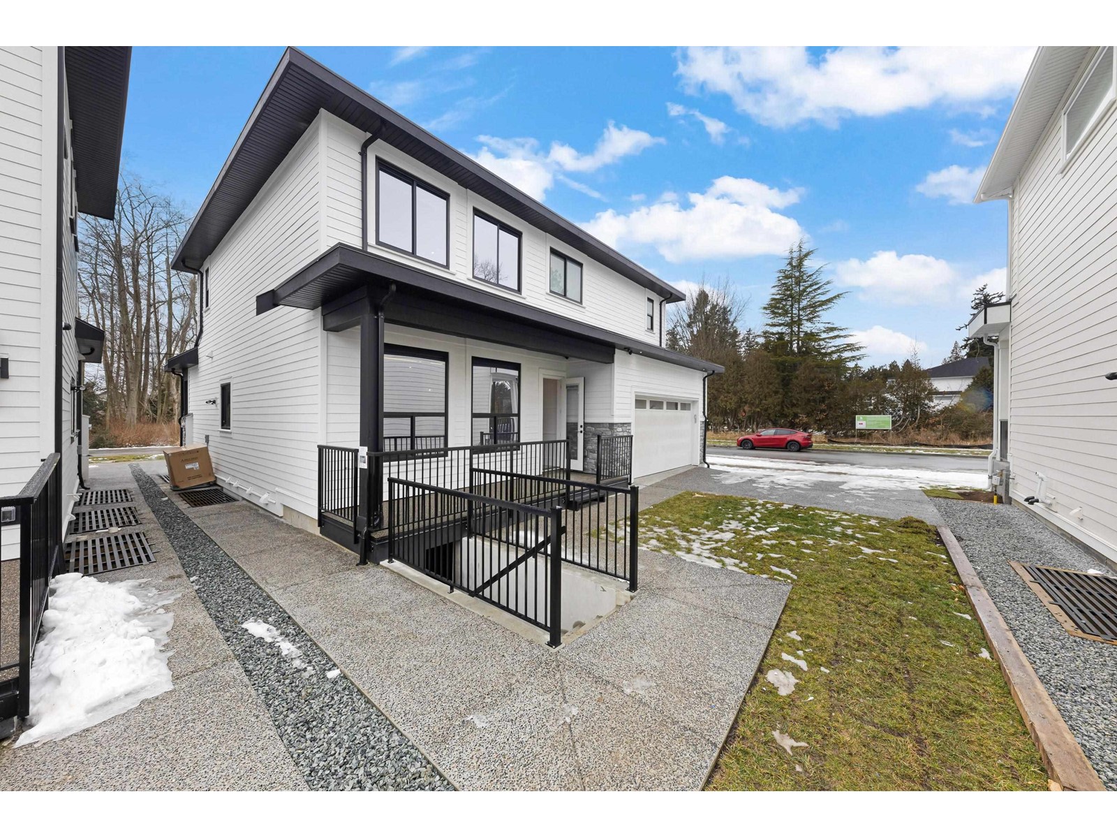 Property at 96 171 STREET image 4