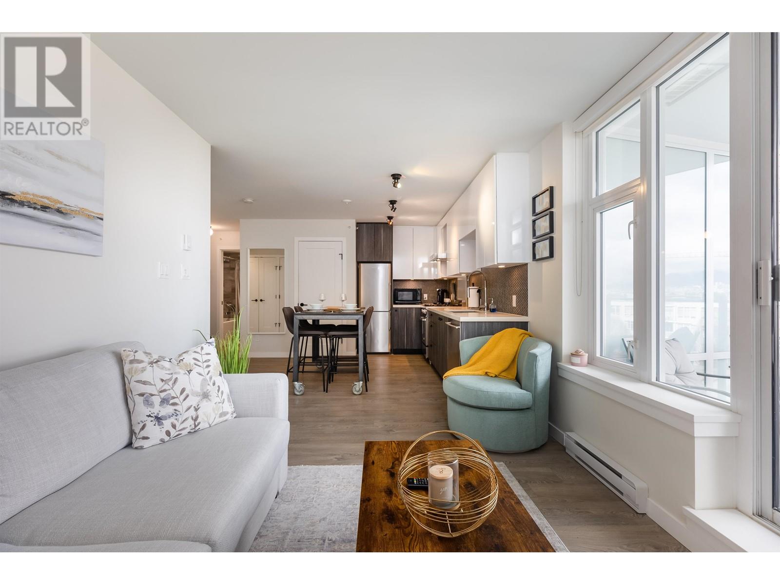 Listing Picture 4 of 39 : 521 311 E 6 AVENUE, Vancouver / 溫哥華 - 魯藝地產 Yvonne Lu Group - MLS Medallion Club Member