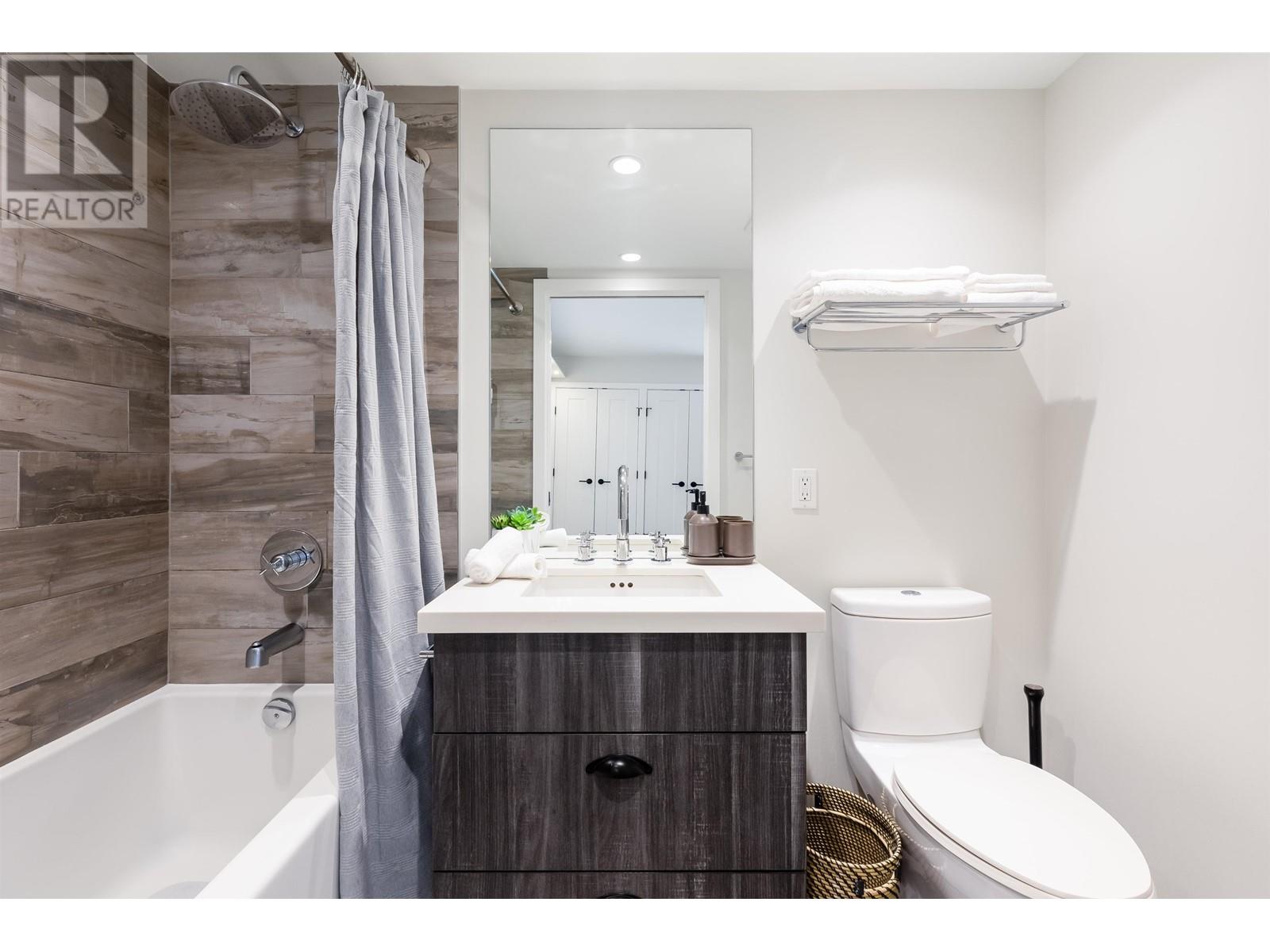 Listing Picture 20 of 39 : 521 311 E 6 AVENUE, Vancouver / 溫哥華 - 魯藝地產 Yvonne Lu Group - MLS Medallion Club Member