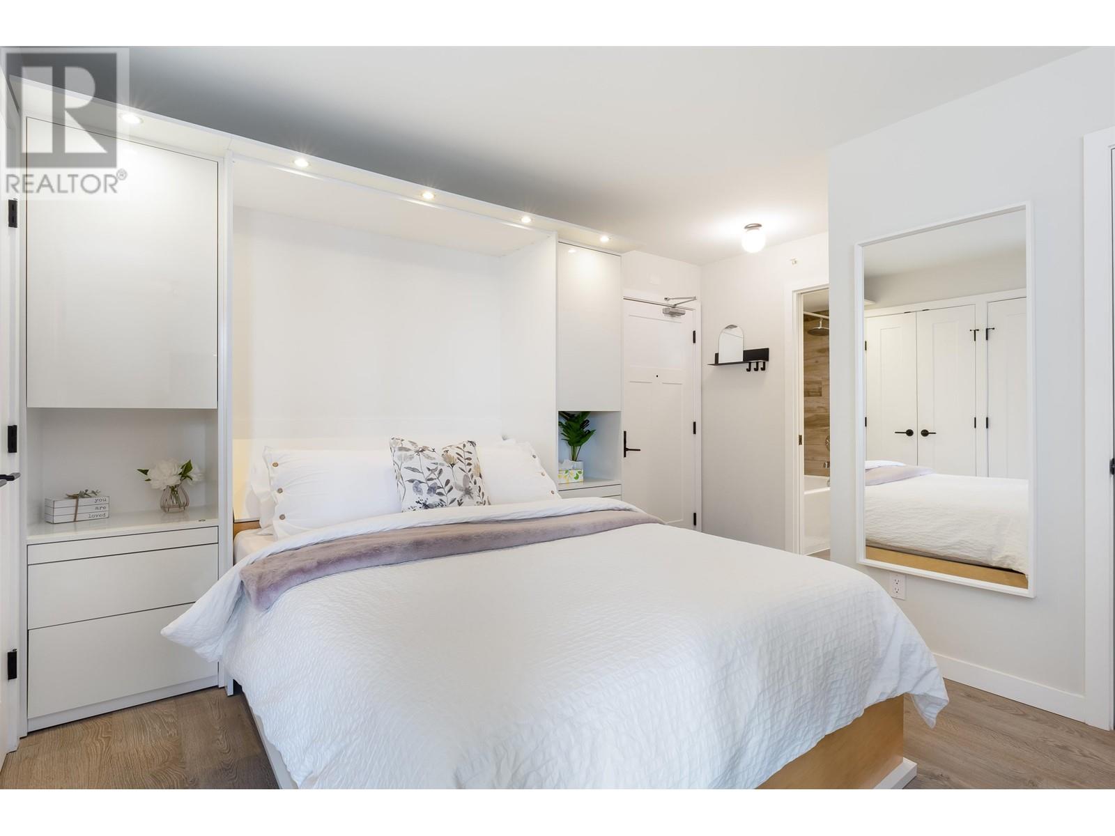 Listing Picture 18 of 39 : 521 311 E 6 AVENUE, Vancouver / 溫哥華 - 魯藝地產 Yvonne Lu Group - MLS Medallion Club Member