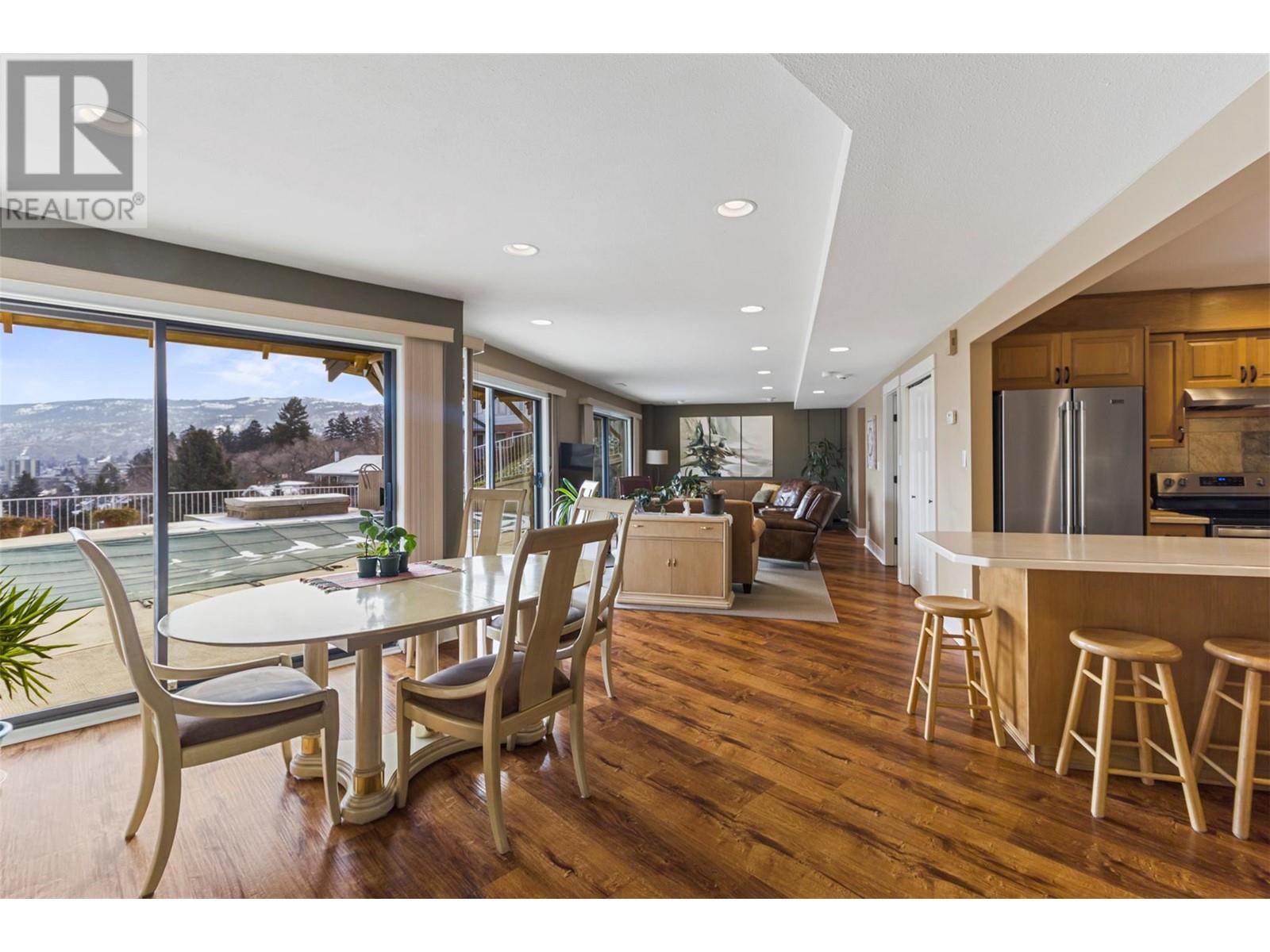Property at 287 Connaught Road image 2