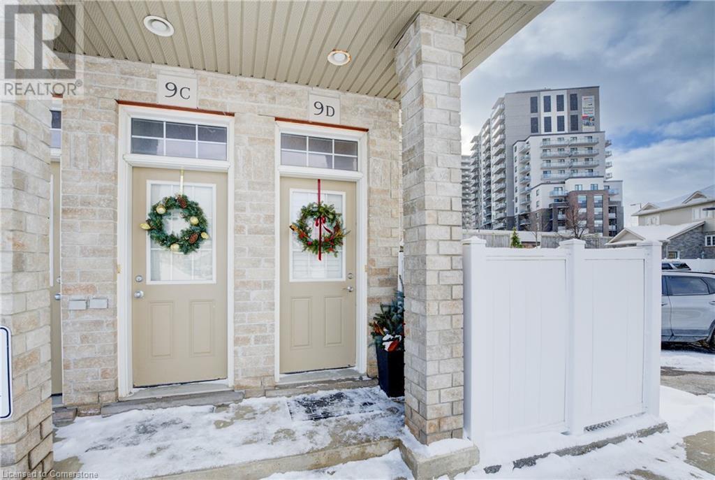 240 Westmeadow Drive Unit# D9, Kitchener, Ontario  N2N 0A1 - Photo 2 - 40699796