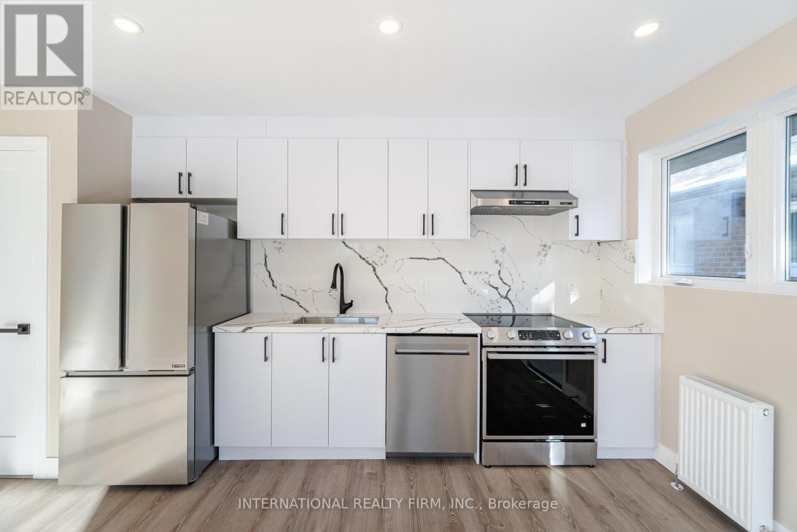 Unit #2 - 25 Templar Drive, Toronto, Ontario  M9R 3C6 - Photo 6 - W11979228