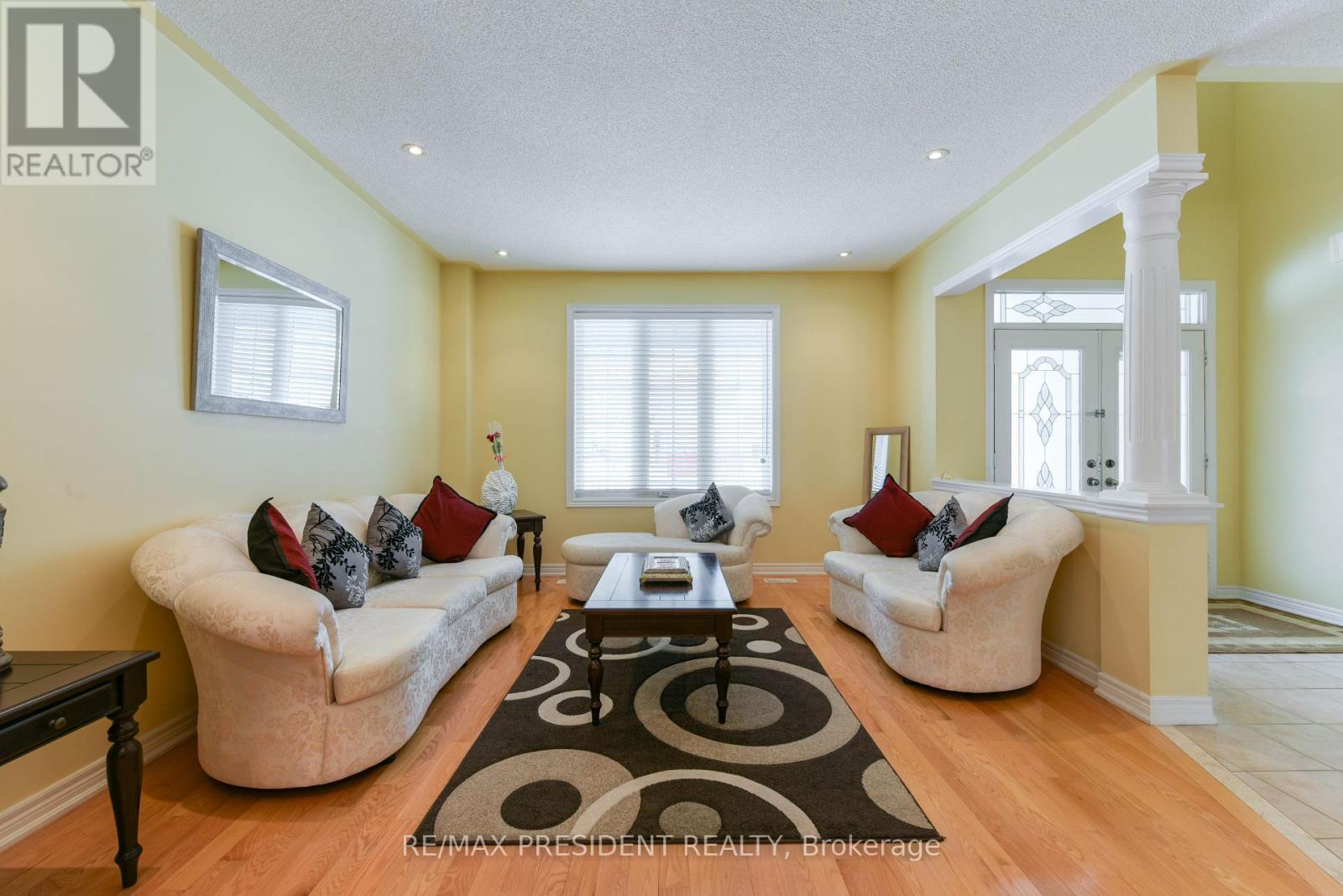 Property at 50 GALLUCCI CRESCENT image 5