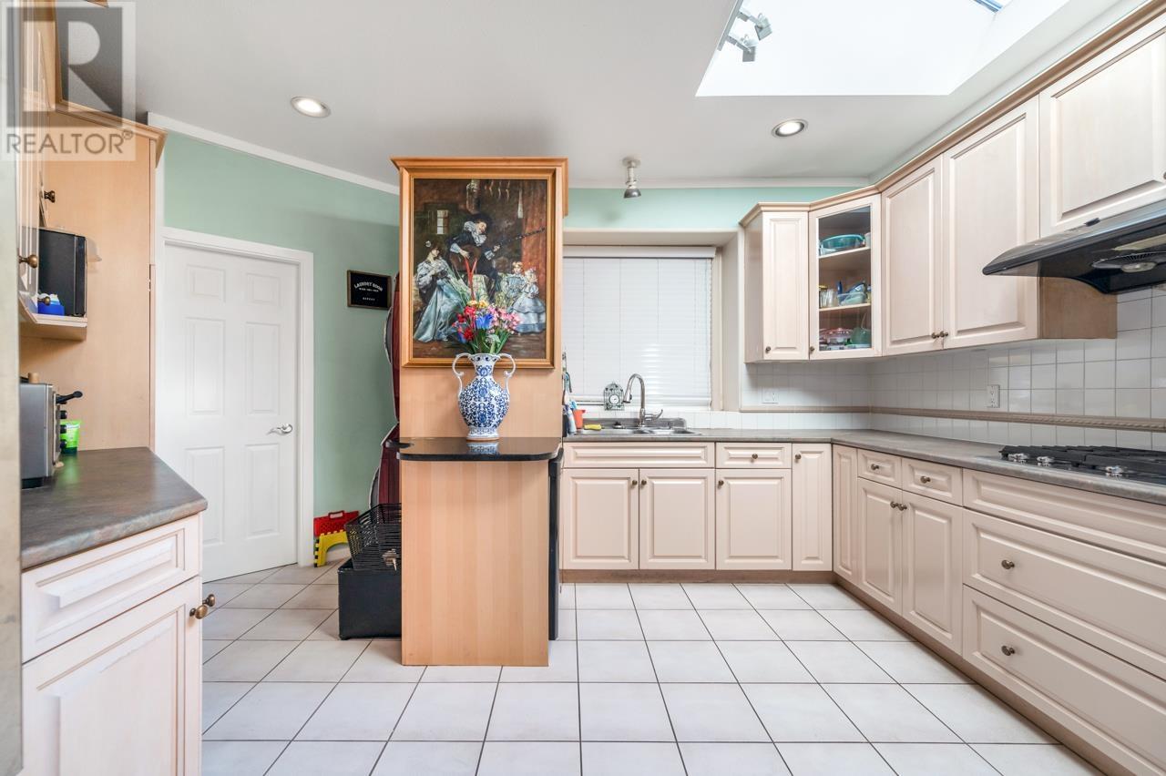 10320 Craig Court, Richmond, British Columbia  V6X 3J8 - Photo 10 - R2968307