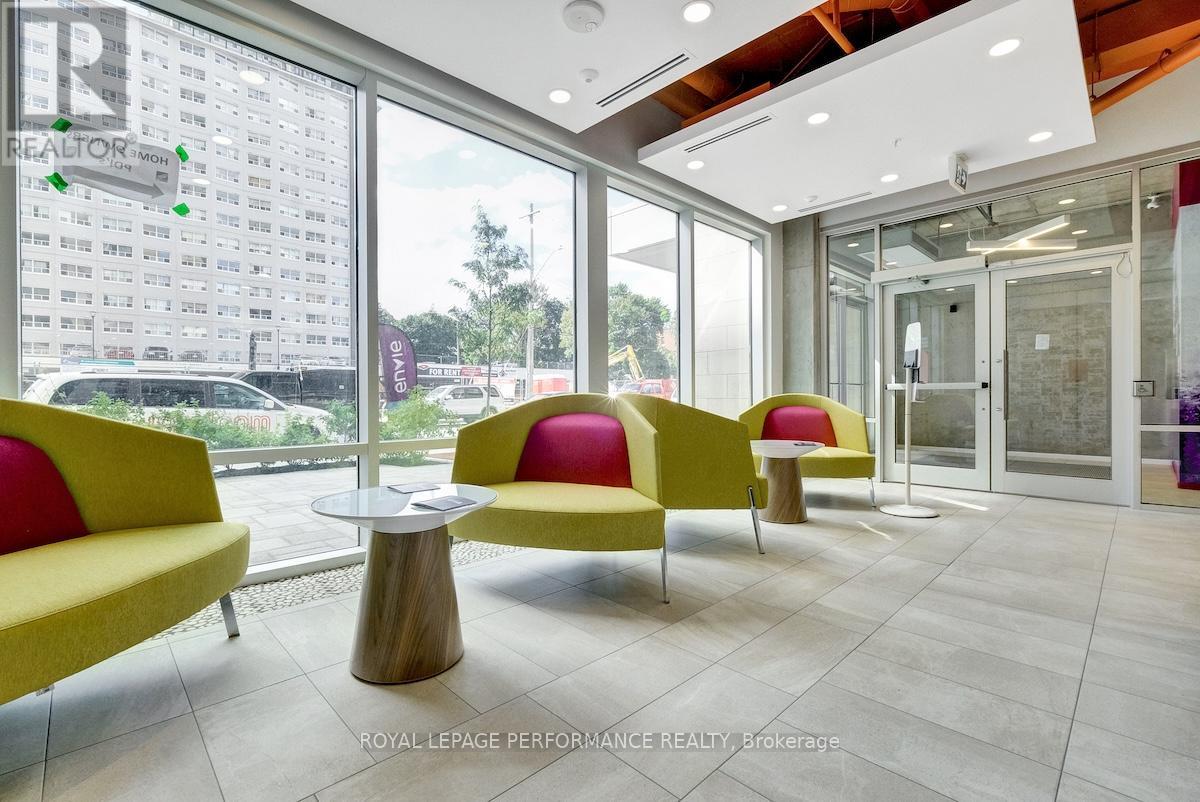 Property at 602 - 105 CHAMPAGNE AVENUE S image 4