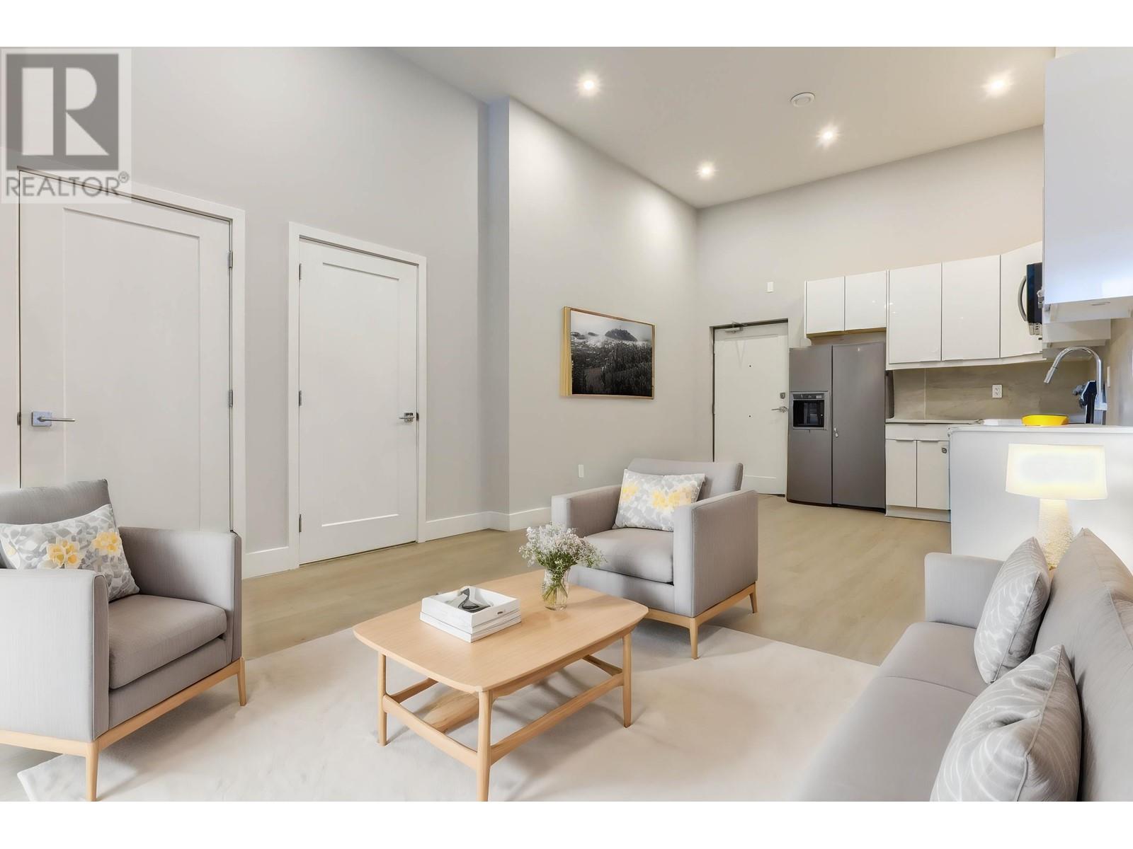 Listing Picture 5 of 18 : 102 3050 KINGSWAY, Vancouver / 溫哥華 - 魯藝地產 Yvonne Lu Group - MLS Medallion Club Member