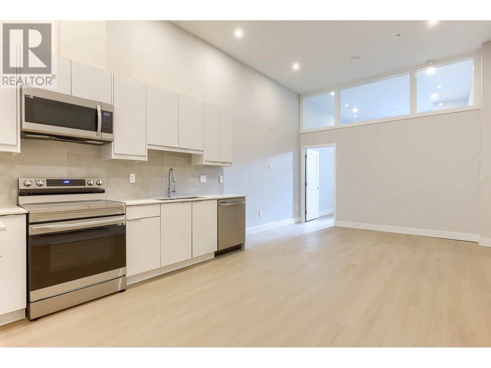 Listing Picture 10 of 18 : 102 3050 KINGSWAY, Vancouver / 溫哥華 - 魯藝地產 Yvonne Lu Group - MLS Medallion Club Member