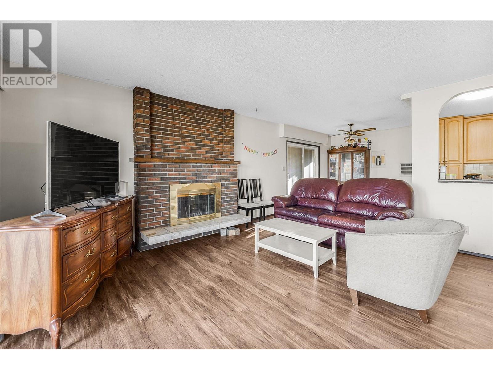 Property at 1255 Thompson Road image 4