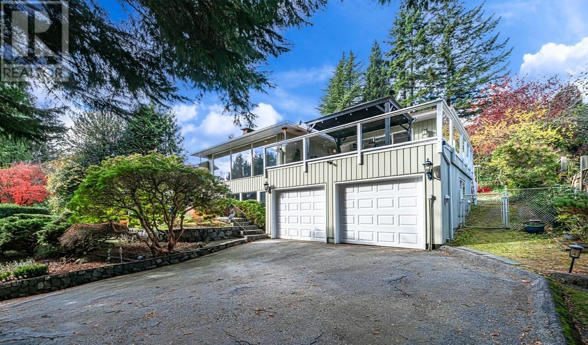 Property at 651 KENWOOD ROAD image 1