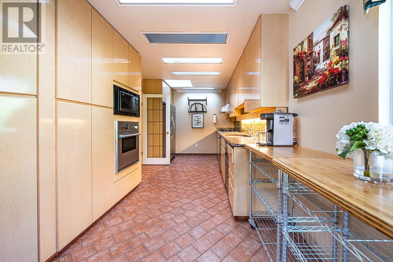 651 Kenwood Road, West Vancouver, British Columbia  V7S 1S7 - Photo 13 - R2968514
