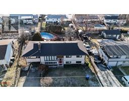1255 Thompson Road, kelowna, British Columbia