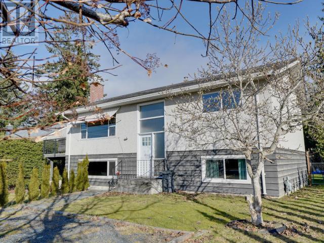 Property at 4172 MANSON AVE image 3