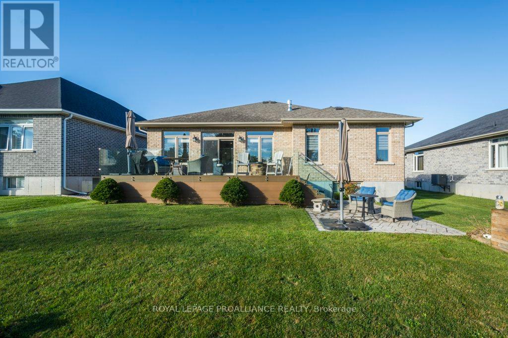 54 Stonecrest Boulevard, Quinte West, Ontario  K8R 0A4 - Photo 37 - X11979370