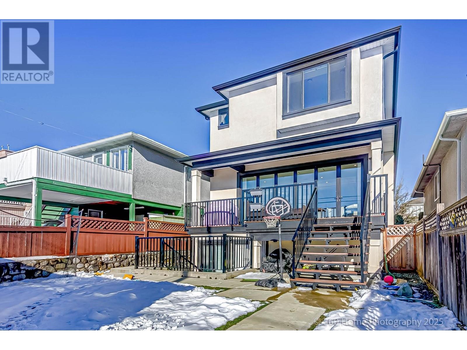Listing Picture 24 of 33 : 2714 E 56TH AVENUE, Vancouver / 溫哥華 - 魯藝地產 Yvonne Lu Group - MLS Medallion Club Member