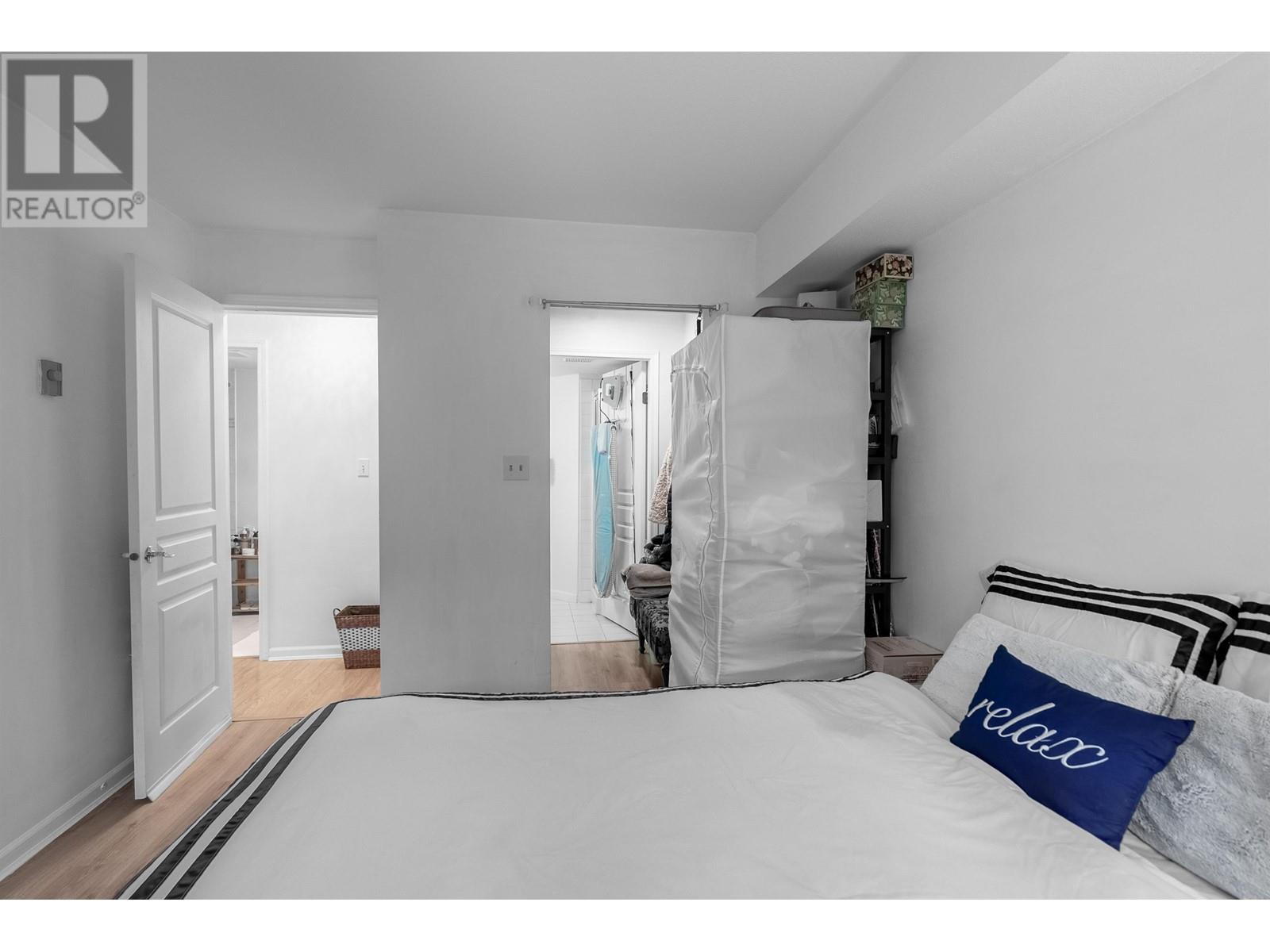 Listing Picture 13 of 21 : 106A 7025 STRIDE AVENUE, Burnaby / 本拿比 - 魯藝地產 Yvonne Lu Group - MLS Medallion Club Member