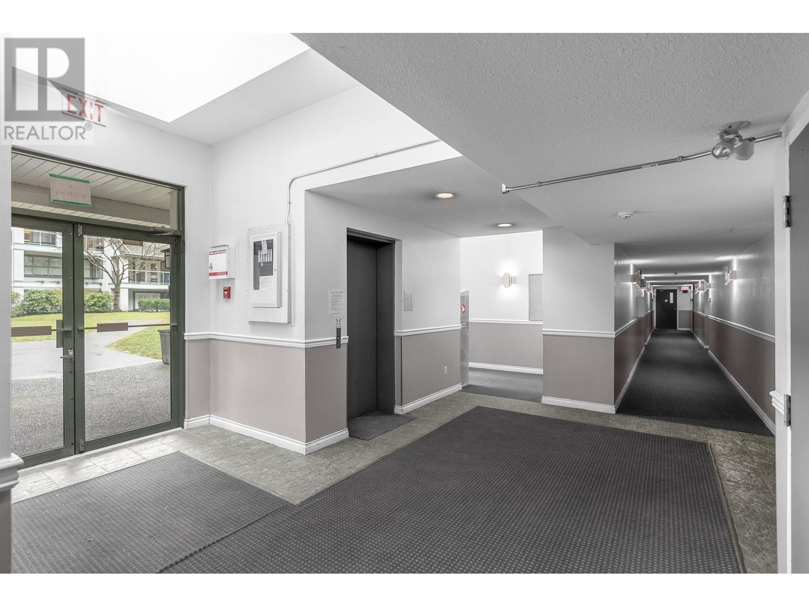 Listing Picture 3 of 21 : 106A 7025 STRIDE AVENUE, Burnaby / 本拿比 - 魯藝地產 Yvonne Lu Group - MLS Medallion Club Member