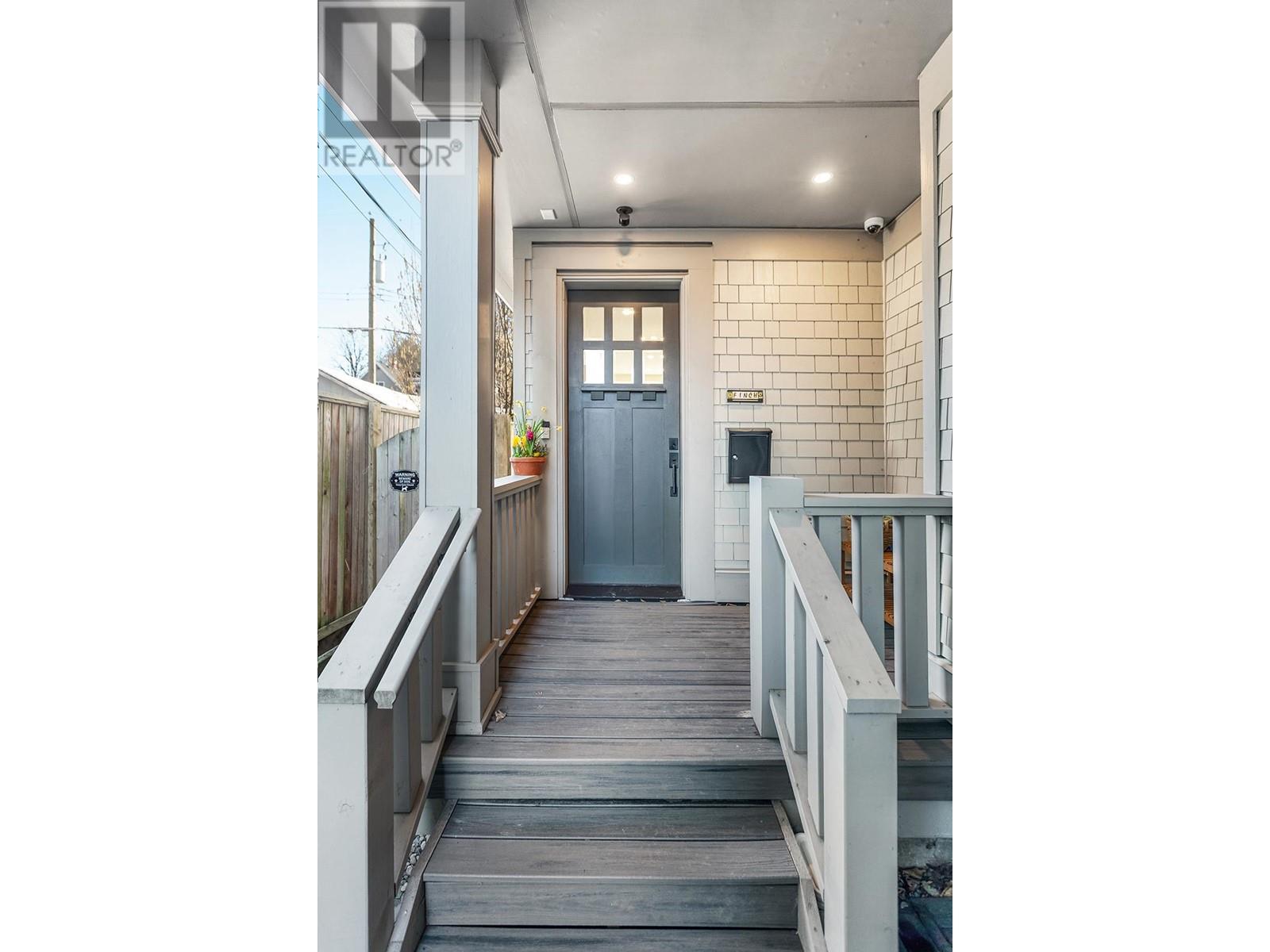 Listing Picture 21 of 24 : 622 E 11TH AVENUE, Vancouver / 溫哥華 - 魯藝地產 Yvonne Lu Group - MLS Medallion Club Member