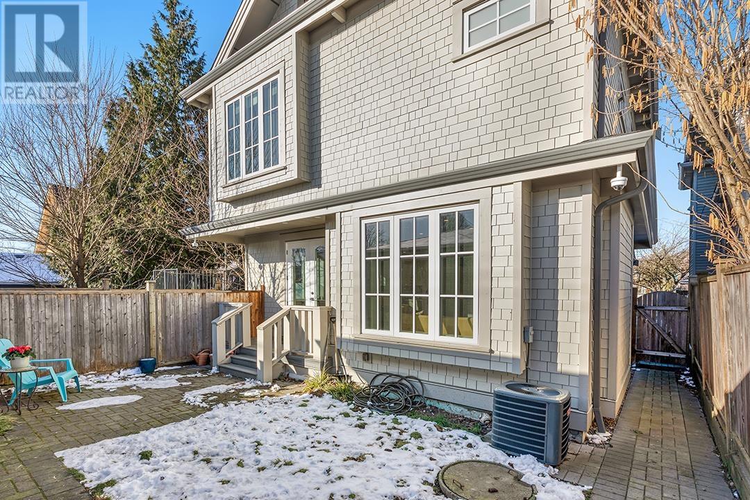 Listing Picture 23 of 24 : 622 E 11TH AVENUE, Vancouver / 溫哥華 - 魯藝地產 Yvonne Lu Group - MLS Medallion Club Member