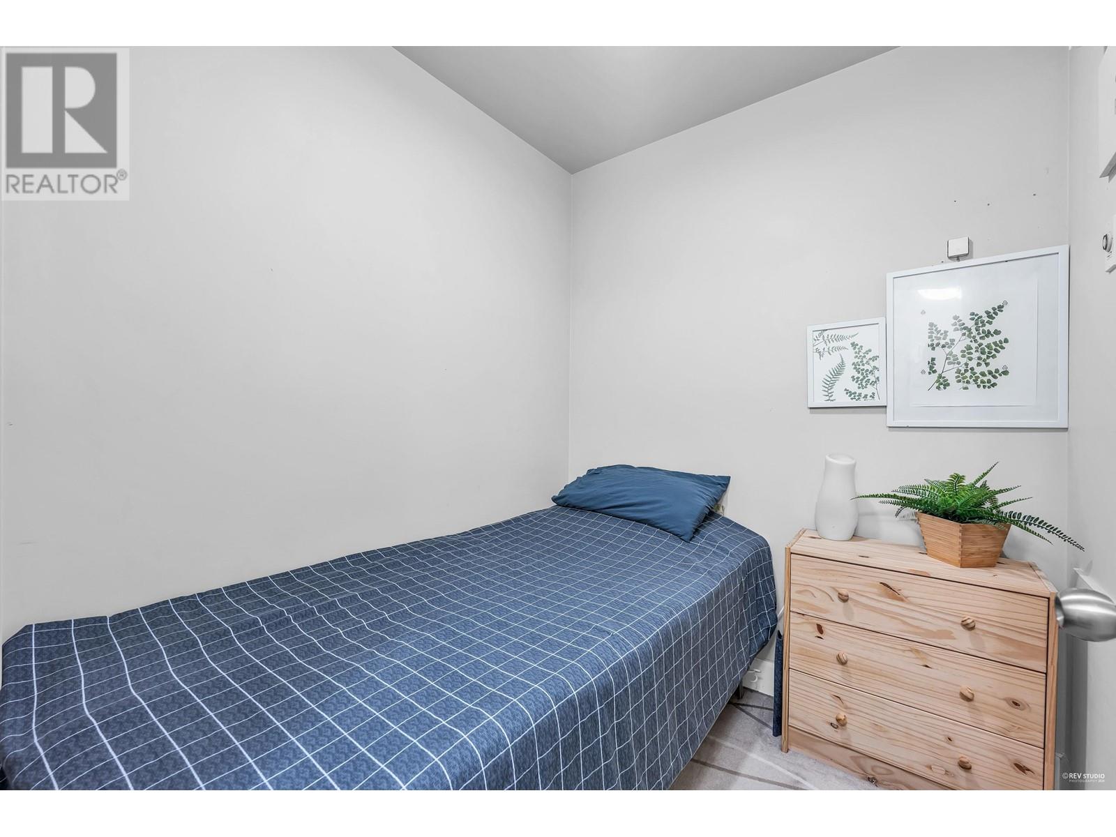 Listing Picture 12 of 28 : 301 2103 W 45TH AVENUE, Vancouver / 溫哥華 - 魯藝地產 Yvonne Lu Group - MLS Medallion Club Member