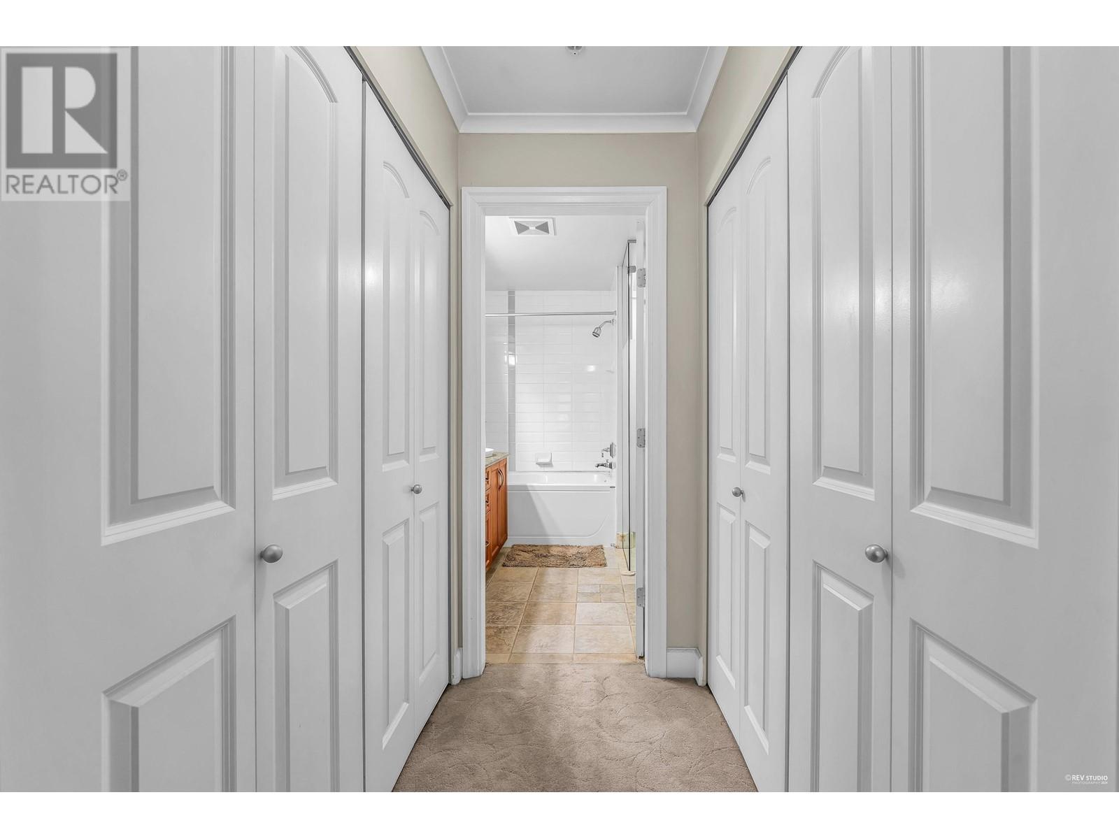 Listing Picture 13 of 28 : 301 2103 W 45TH AVENUE, Vancouver / 溫哥華 - 魯藝地產 Yvonne Lu Group - MLS Medallion Club Member