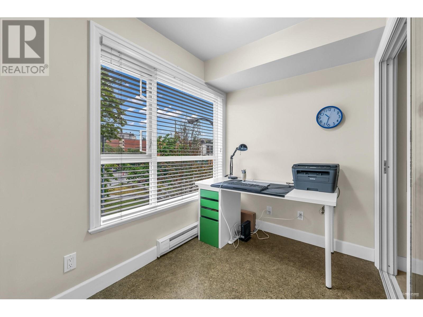 Listing Picture 21 of 28 : 301 2103 W 45TH AVENUE, Vancouver / 溫哥華 - 魯藝地產 Yvonne Lu Group - MLS Medallion Club Member