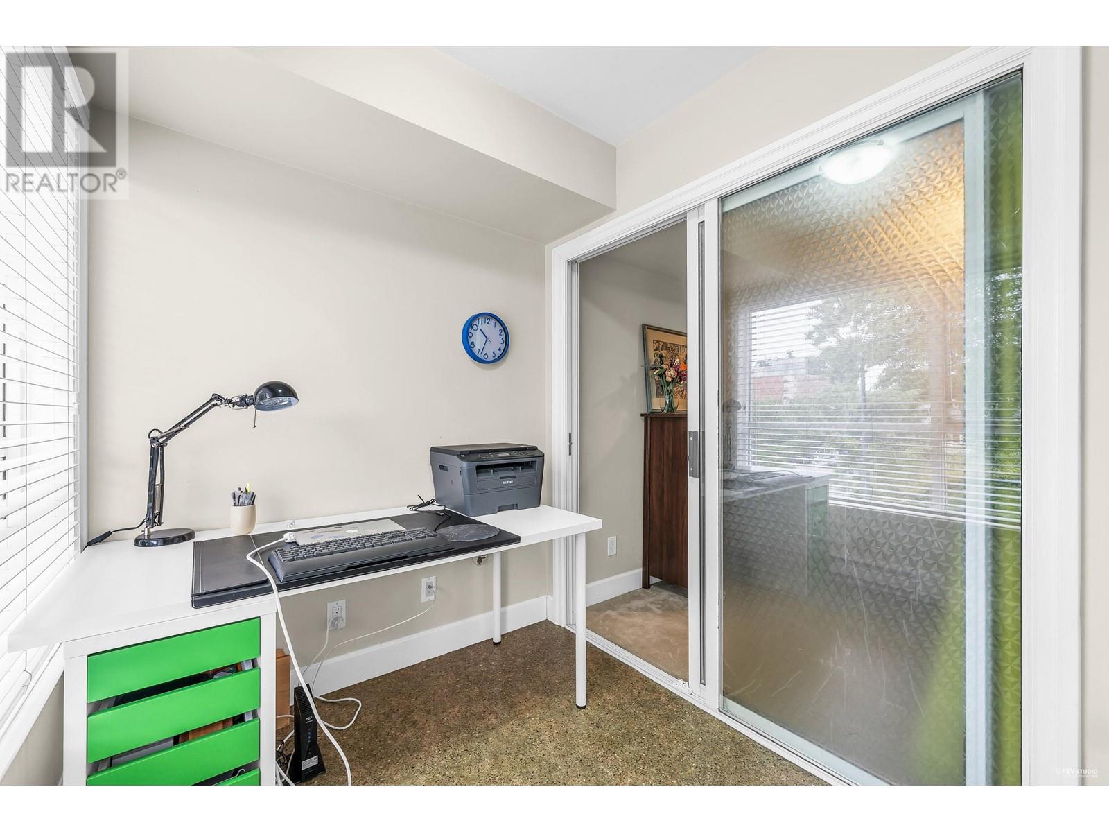 Listing Picture 23 of 28 : 301 2103 W 45TH AVENUE, Vancouver / 溫哥華 - 魯藝地產 Yvonne Lu Group - MLS Medallion Club Member