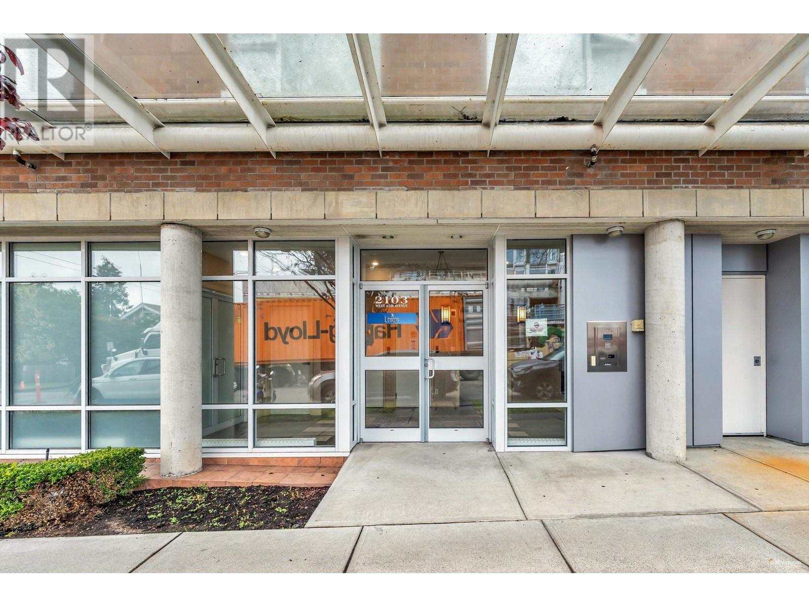 Listing Picture 25 of 28 : 301 2103 W 45TH AVENUE, Vancouver / 溫哥華 - 魯藝地產 Yvonne Lu Group - MLS Medallion Club Member