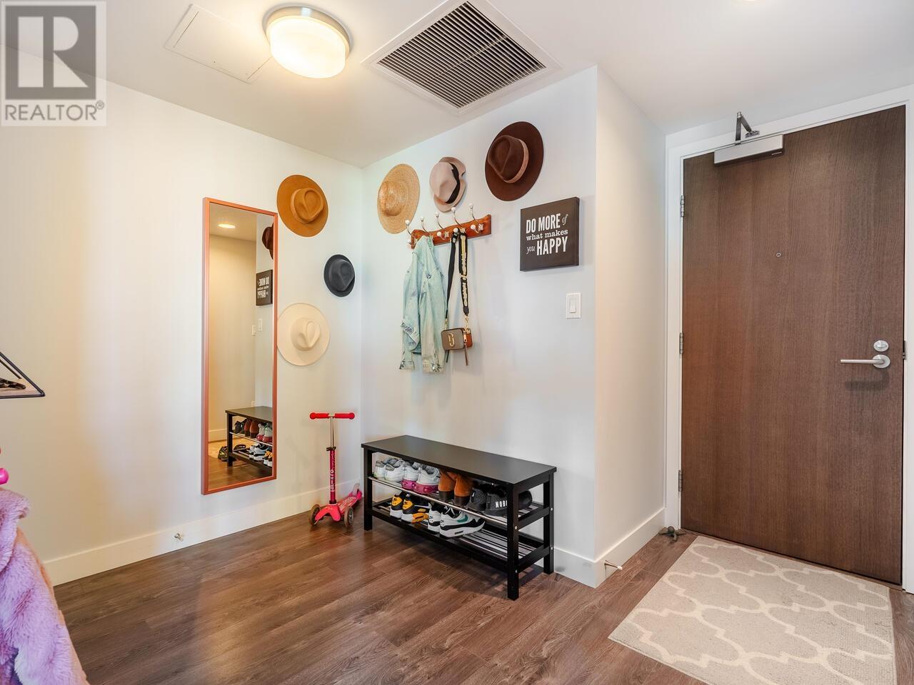 Listing Picture 21 of 39 : 802 2008 ROSSER AVENUE, Burnaby / 本拿比 - 魯藝地產 Yvonne Lu Group - MLS Medallion Club Member