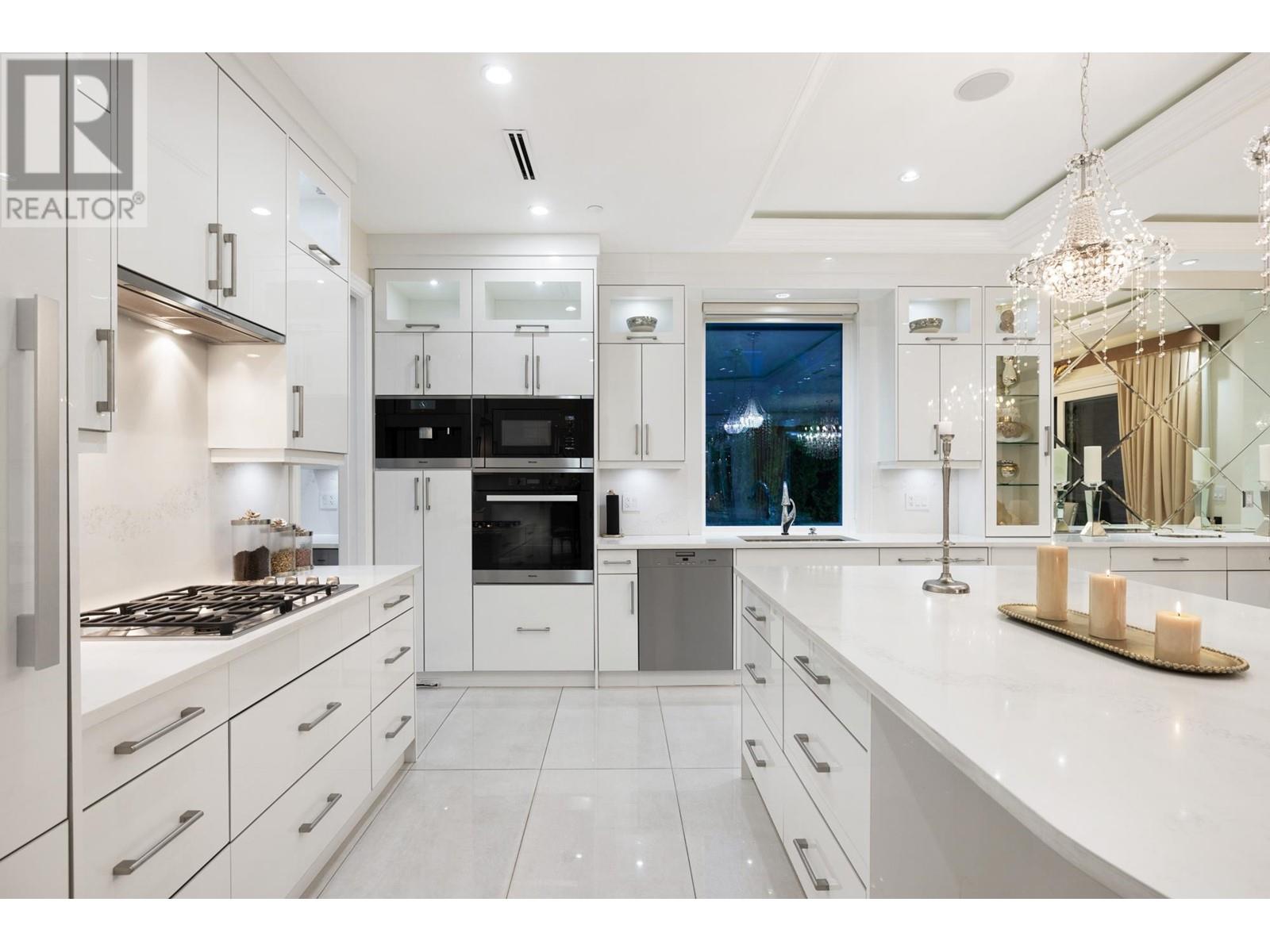 348 Moyne Drive, West Vancouver, British Columbia  V7S 1J5 - Photo 8 - R2968553