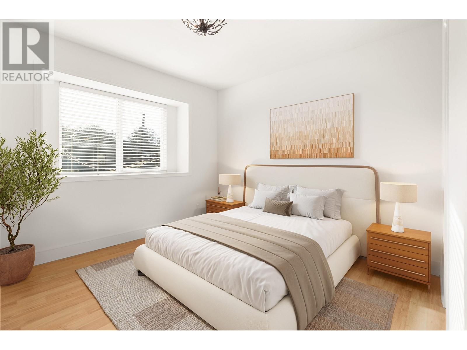 Listing Picture 11 of 26 : 498 E 19TH AVENUE, Vancouver / 溫哥華 - 魯藝地產 Yvonne Lu Group - MLS Medallion Club Member