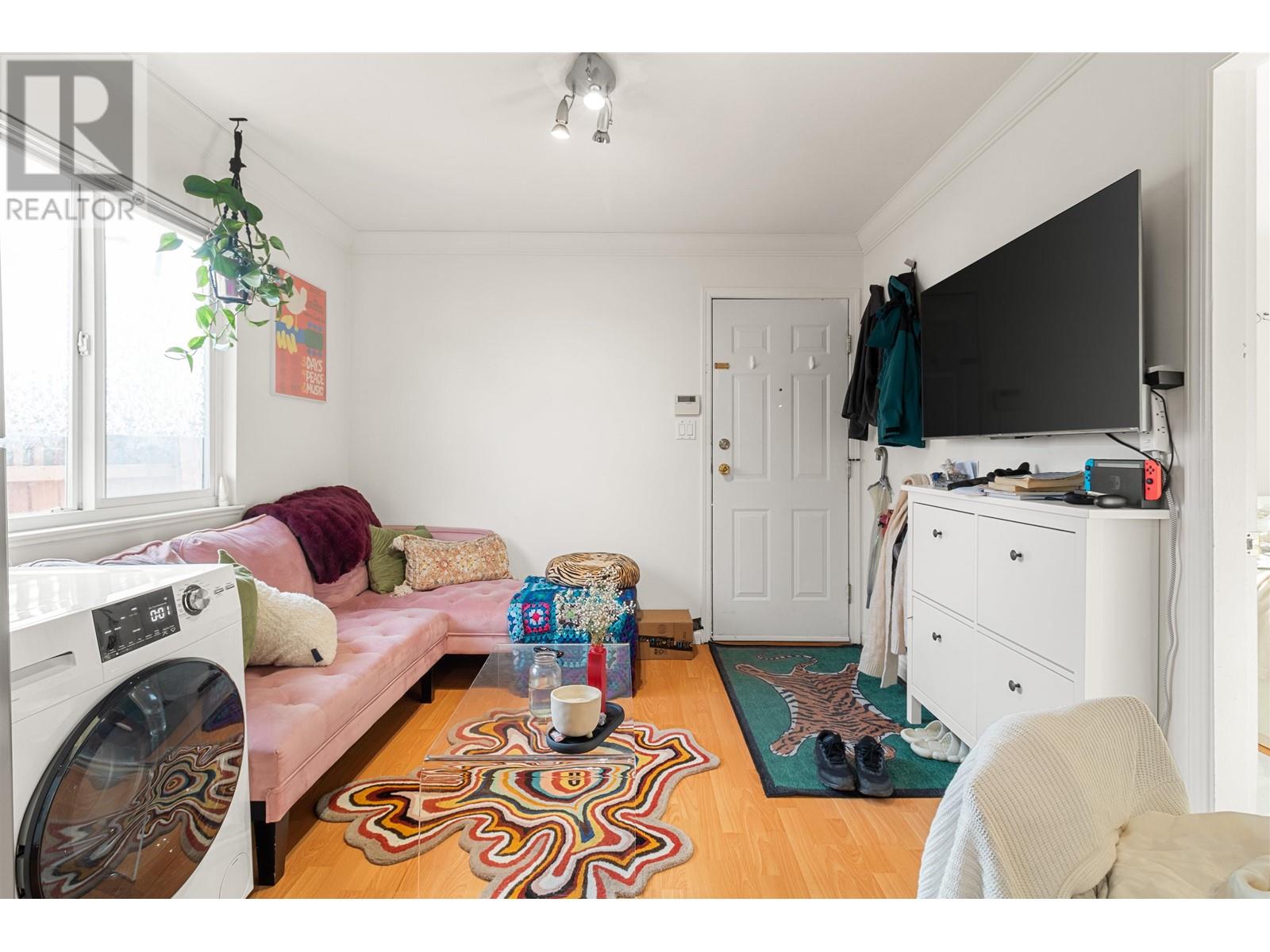 Listing Picture 19 of 26 : 498 E 19TH AVENUE, Vancouver / 溫哥華 - 魯藝地產 Yvonne Lu Group - MLS Medallion Club Member