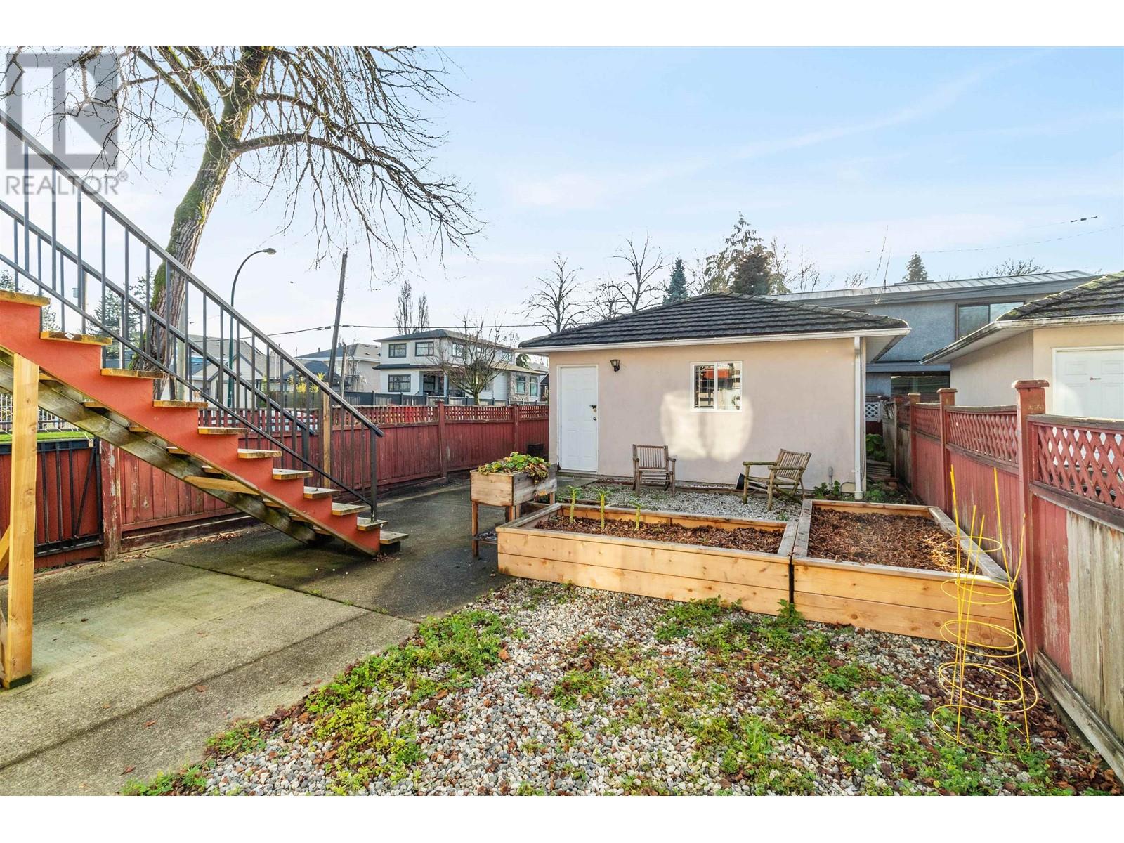 Listing Picture 25 of 26 : 498 E 19TH AVENUE, Vancouver / 溫哥華 - 魯藝地產 Yvonne Lu Group - MLS Medallion Club Member