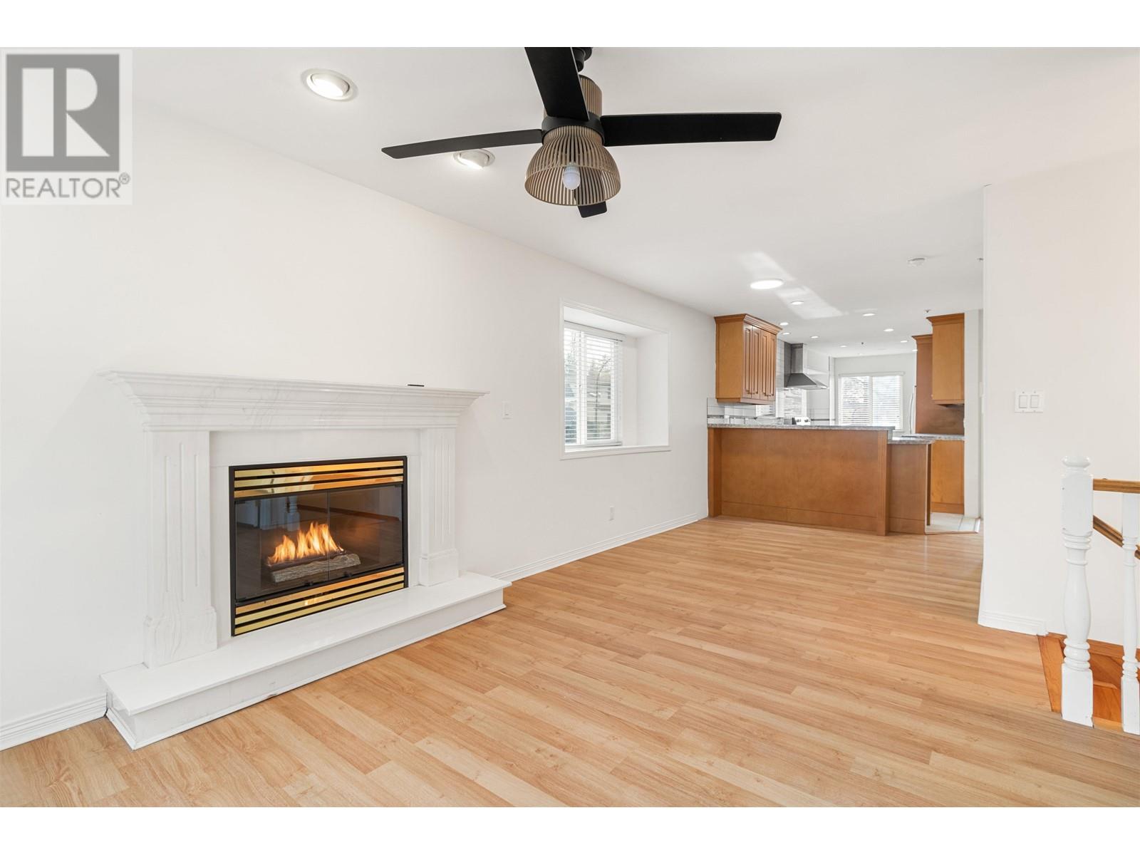 Listing Picture 5 of 26 : 498 E 19TH AVENUE, Vancouver / 溫哥華 - 魯藝地產 Yvonne Lu Group - MLS Medallion Club Member