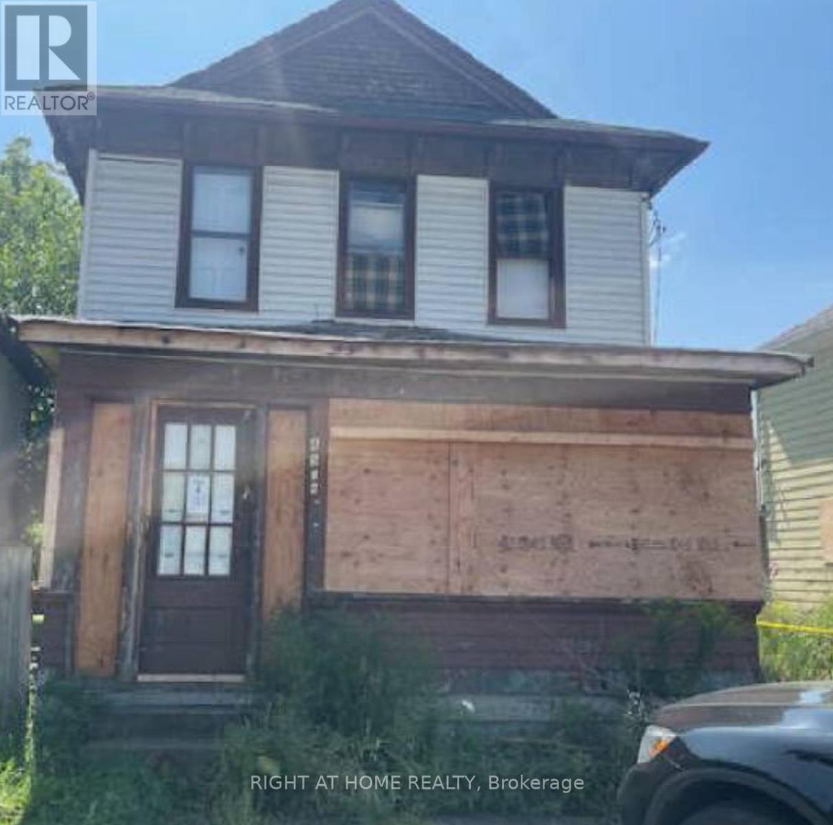 4514 Bridge Street, Niagara Falls, Ontario  L2E 2R7 - Photo 1 - X11979455