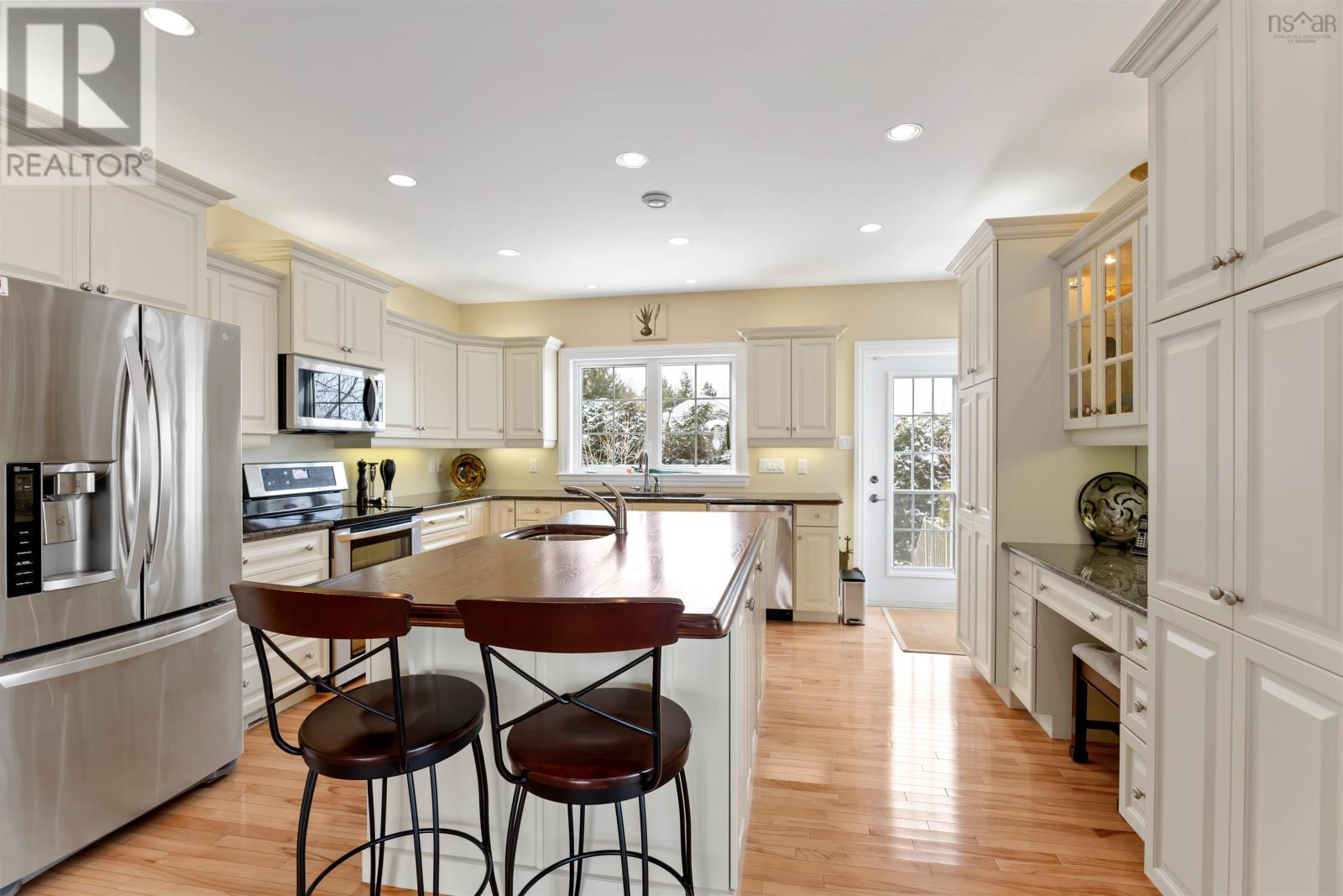 84 Bishop Avenue, Wolfville, Nova Scotia  B4P 2L5 - Photo 10 - 202503217